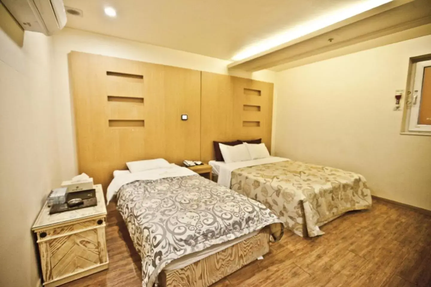 Bedroom, Bed in Hotel Star Gangnam