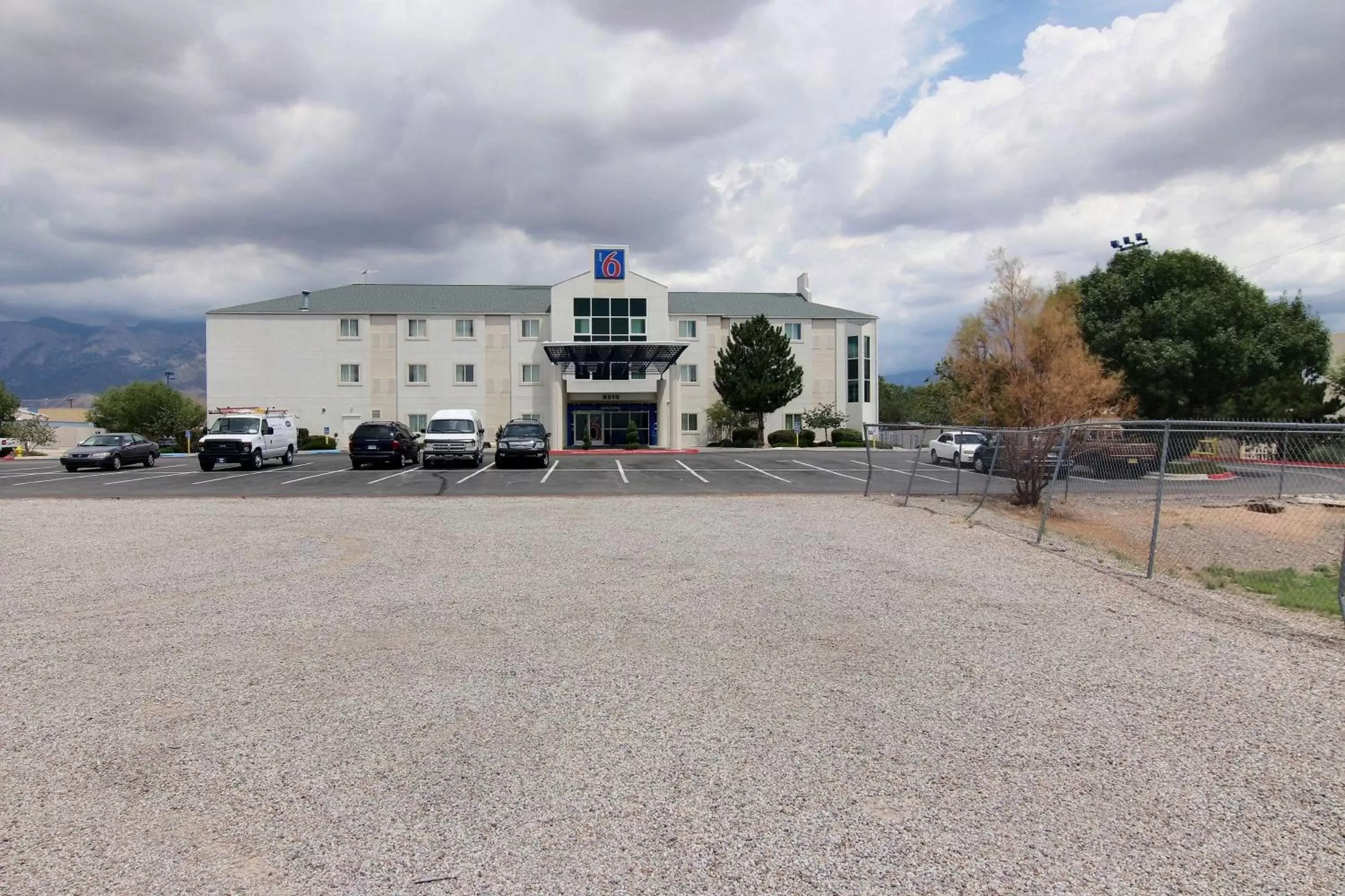 Property Building in Motel 6-Albuquerque, NM - North