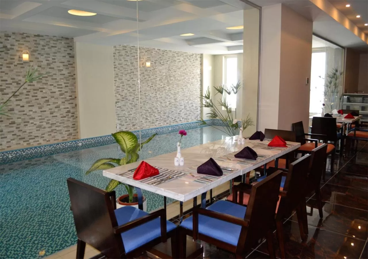 Restaurant/places to eat in Velvet Hotel Jeddah