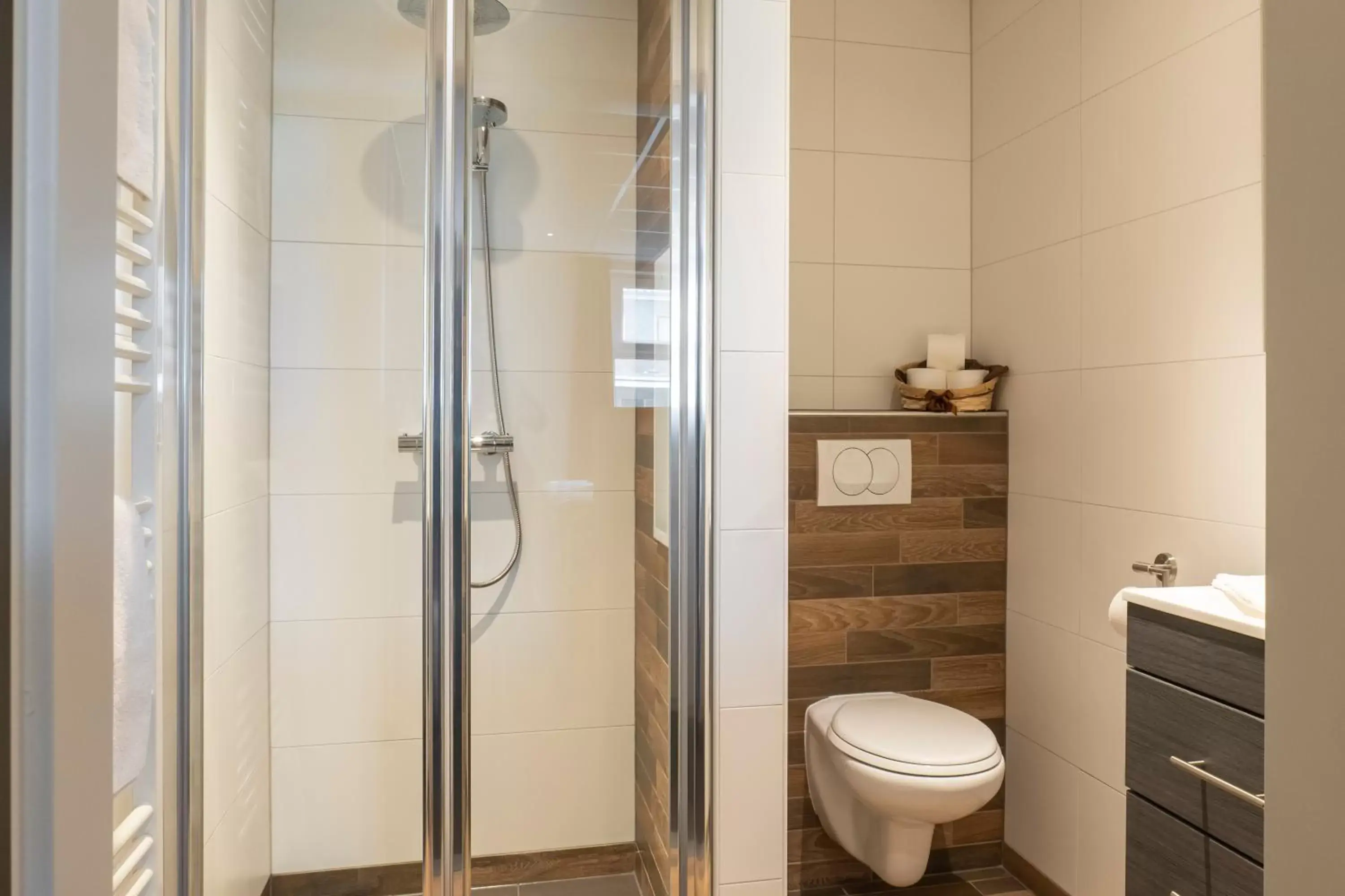 Shower, Bathroom in B&B de Ster van Dwingeloo