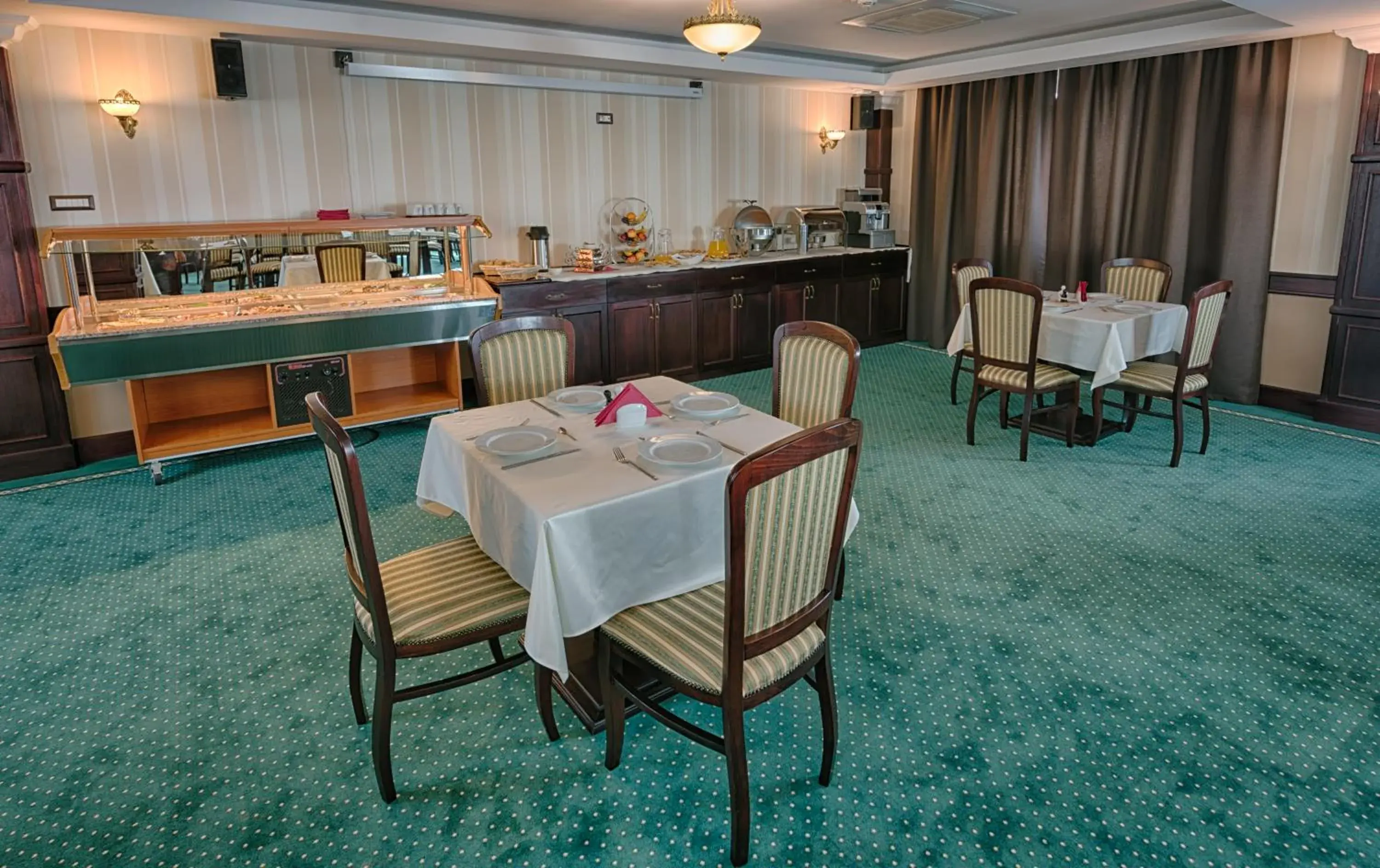 Continental breakfast, Restaurant/Places to Eat in Magus Hotel