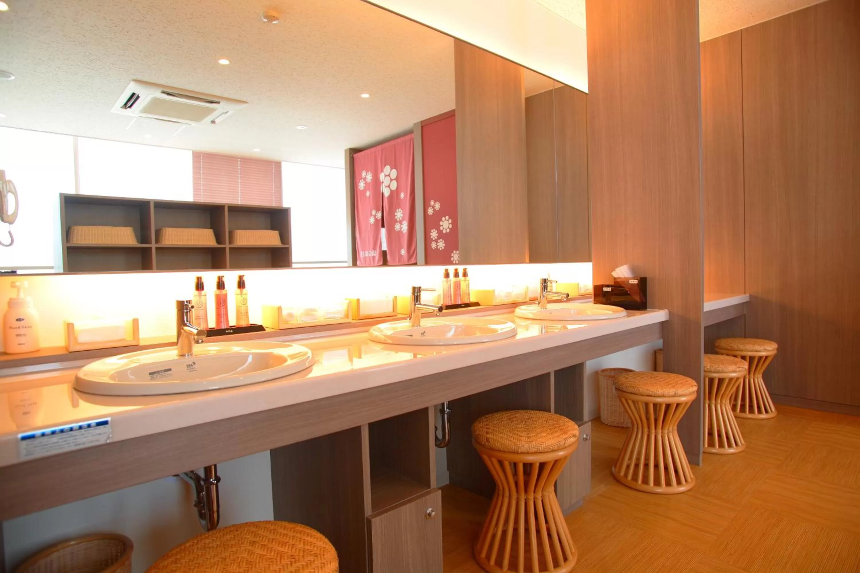 Spa and wellness centre/facilities in Spa Hotel Alpina Hida Takayama