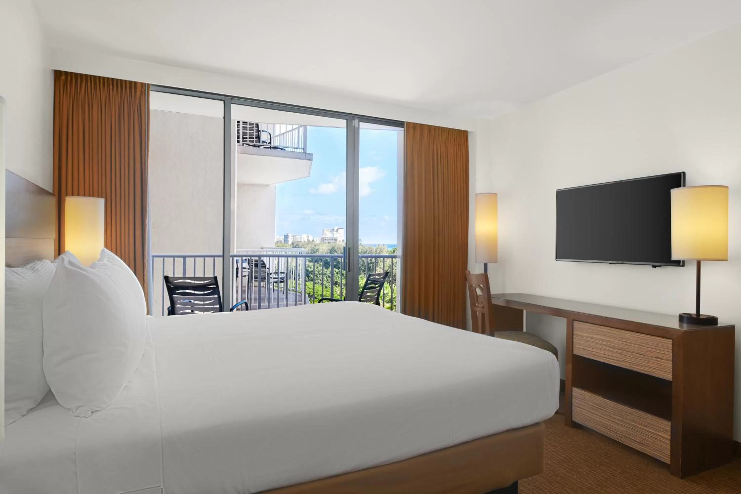 Bed in Park Shore Waikiki