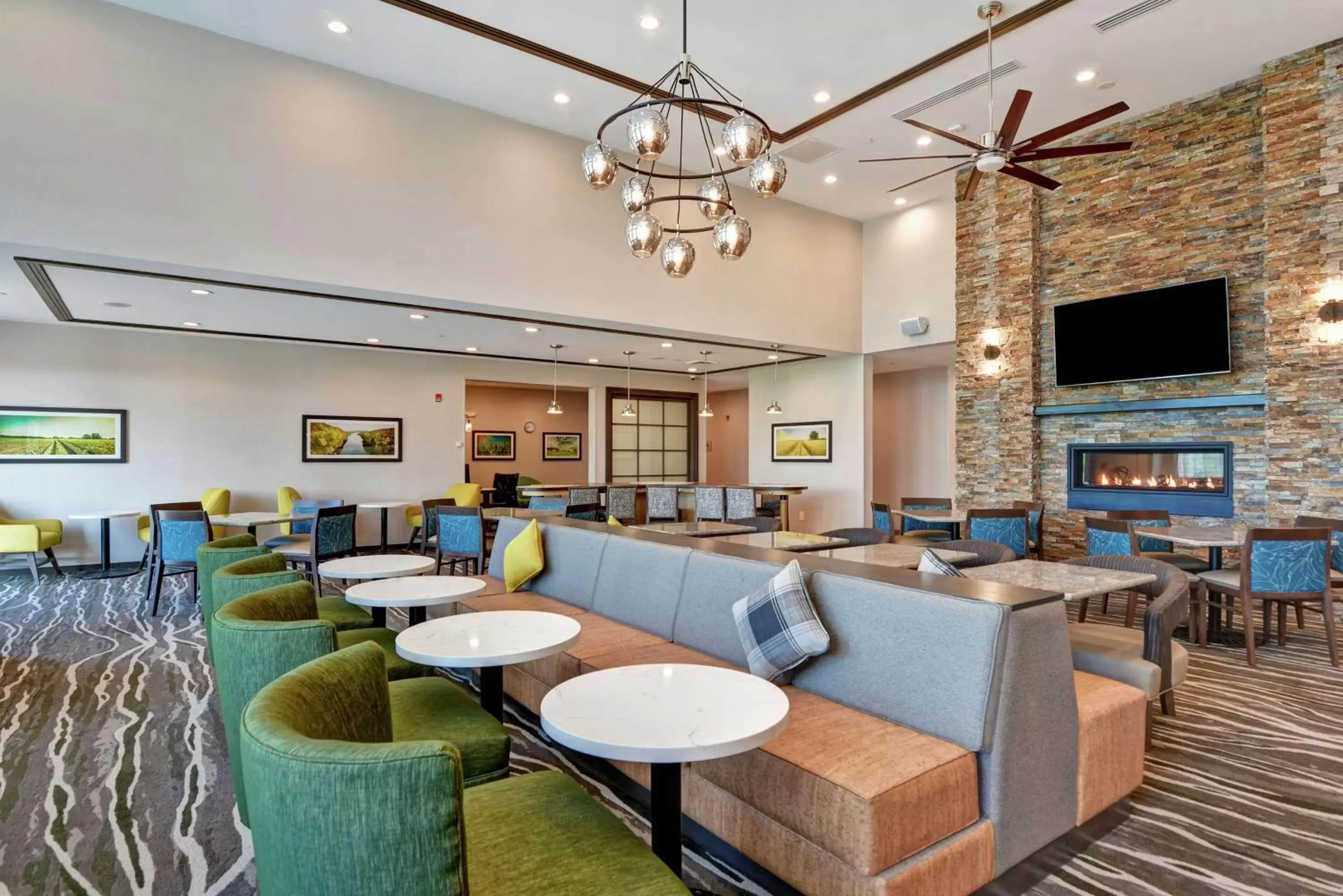 Lobby or reception, Lounge/Bar in Homewood Suites By Hilton Hadley Amherst