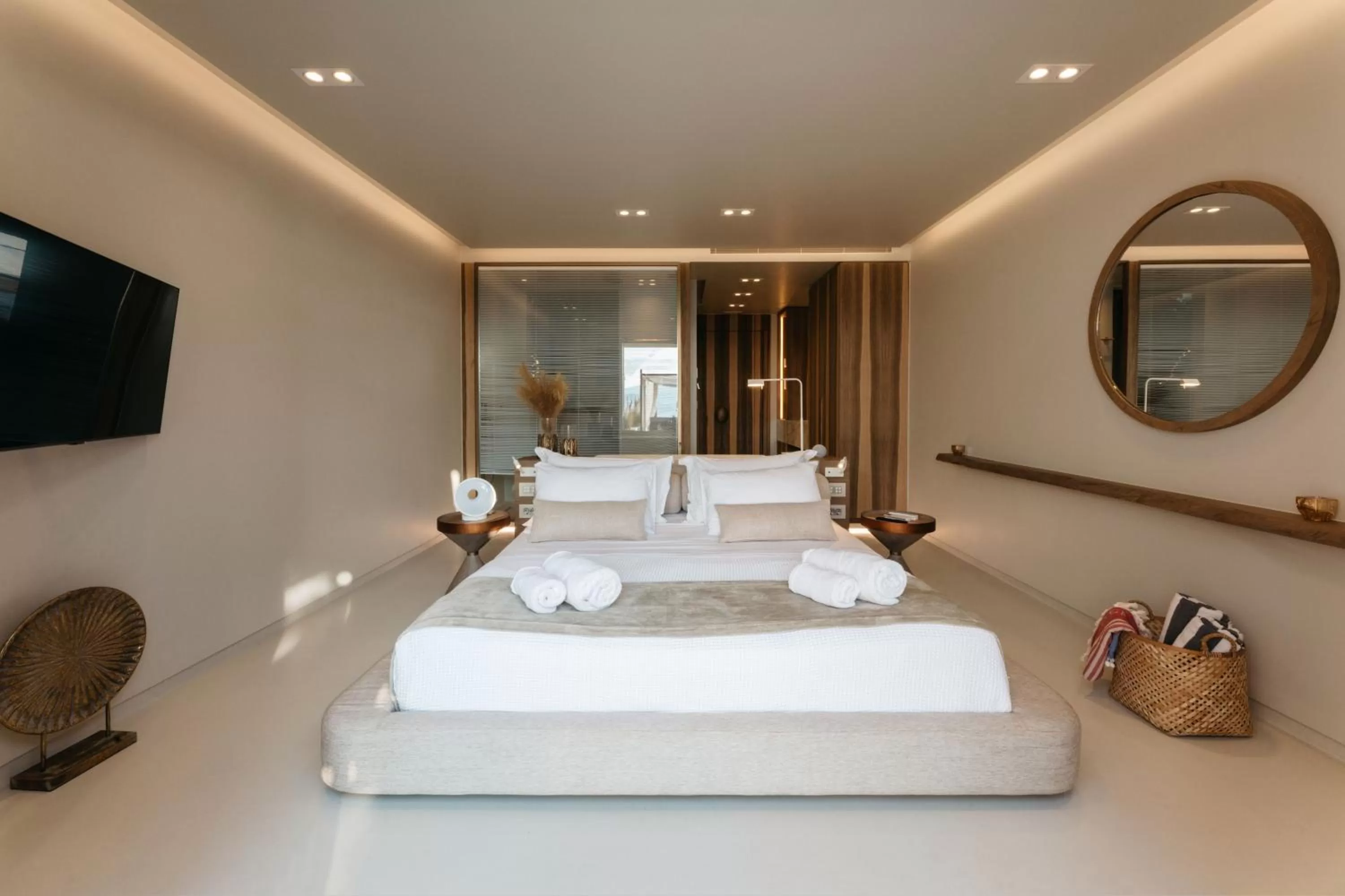 Photo of the whole room, Bed in Avgoustos Suites Naxos