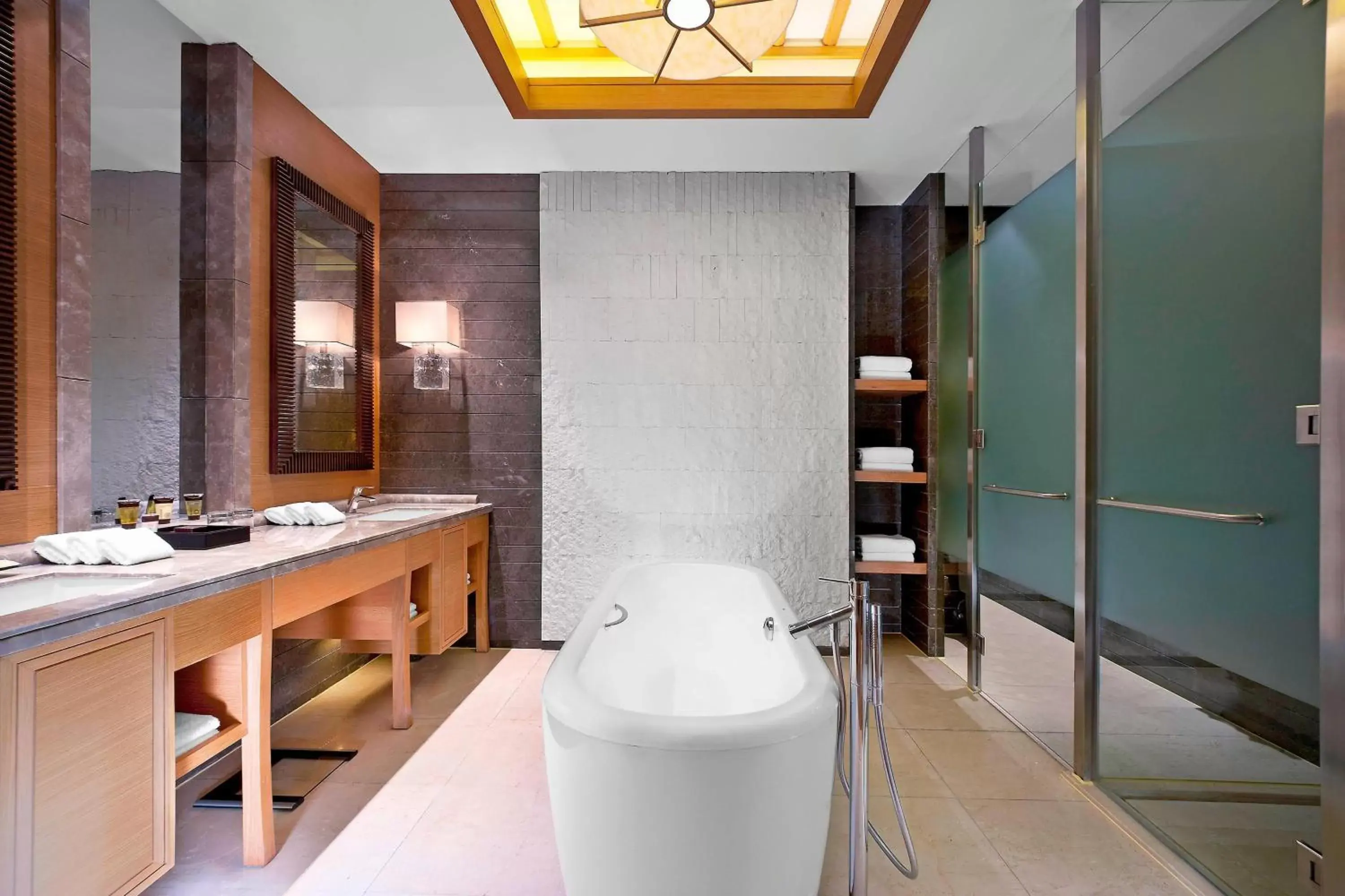 Bathroom in Sheraton Grand Hangzhou Wetland Park Resort