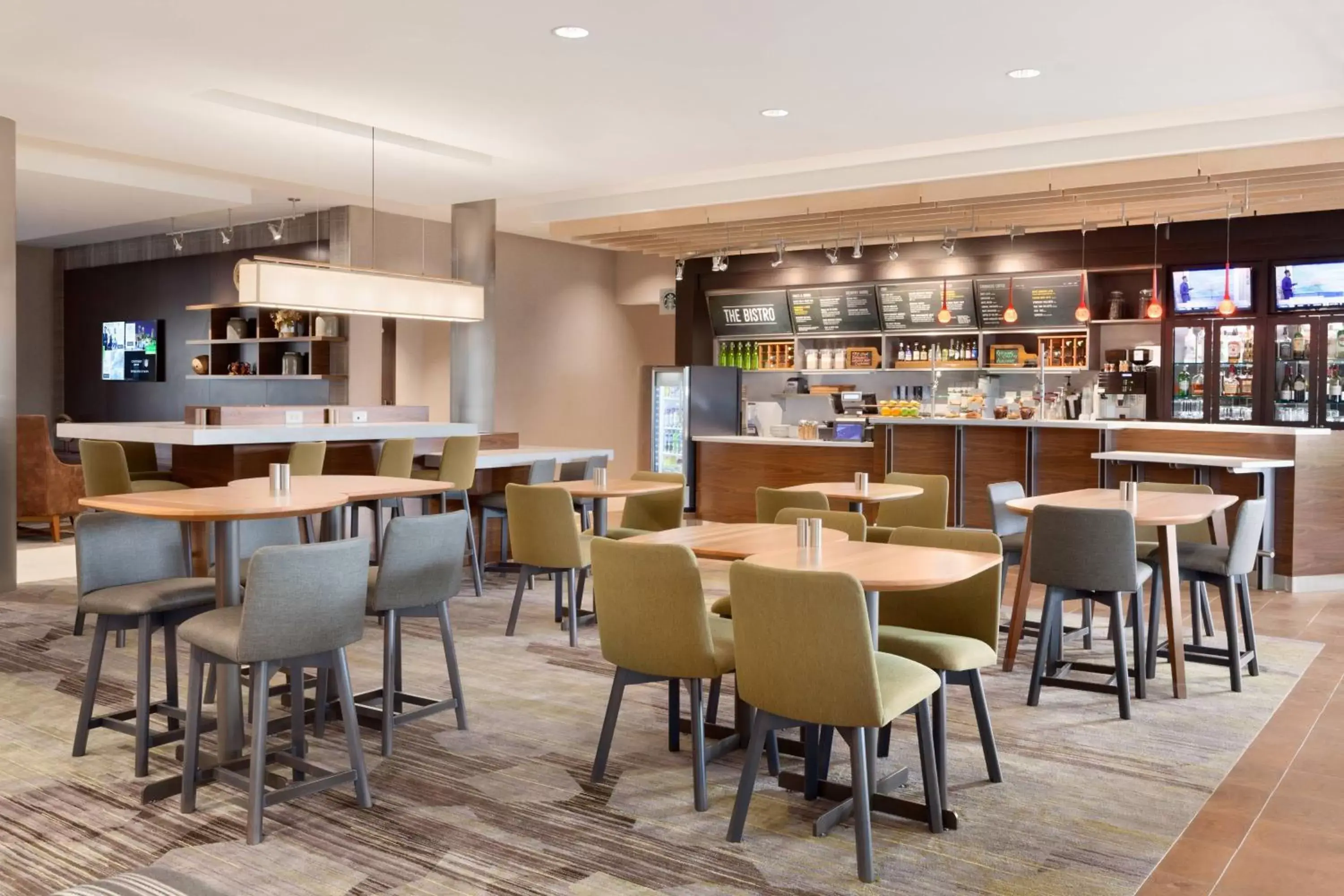 Restaurant/Places to Eat in Courtyard by Marriott Boston Dedham/Westwood