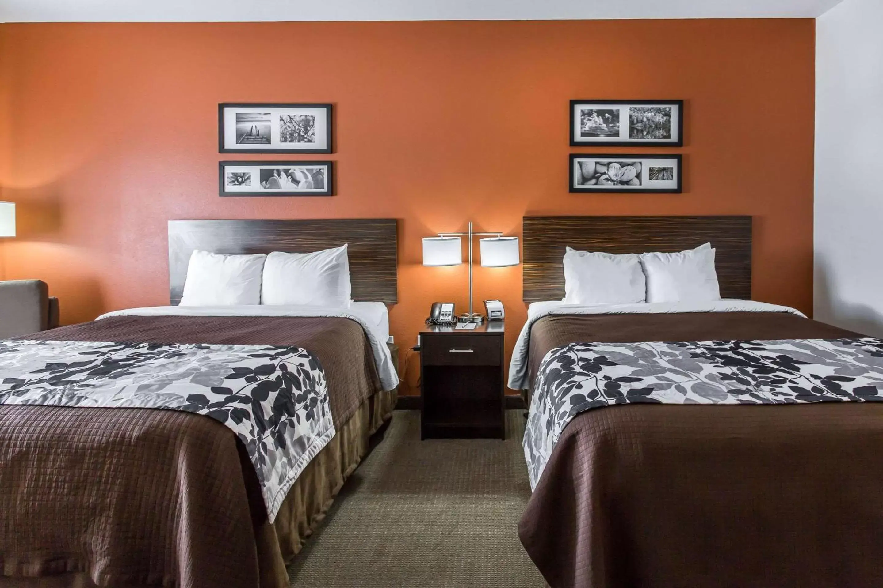 Photo of the whole room, Bed in Sleep Inn & Suites