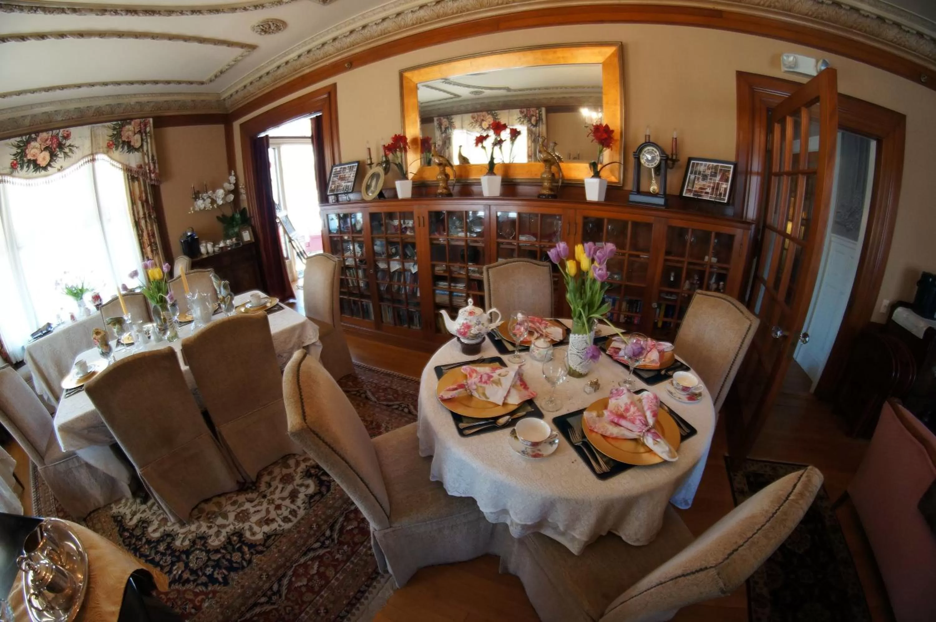 Living room in Silver Fountain Inn