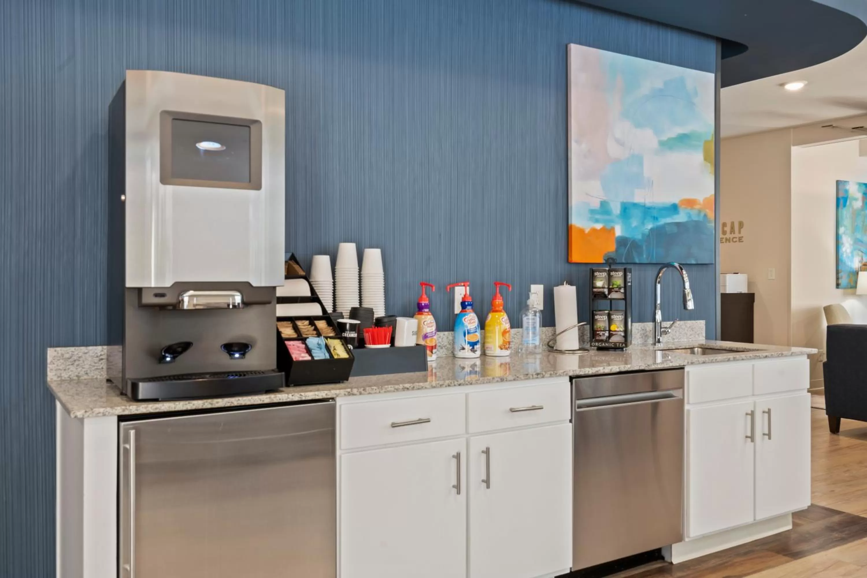 Coffee/tea facilities, Kitchen/Kitchenette in WaterWalk- Kansas City- Overland Park