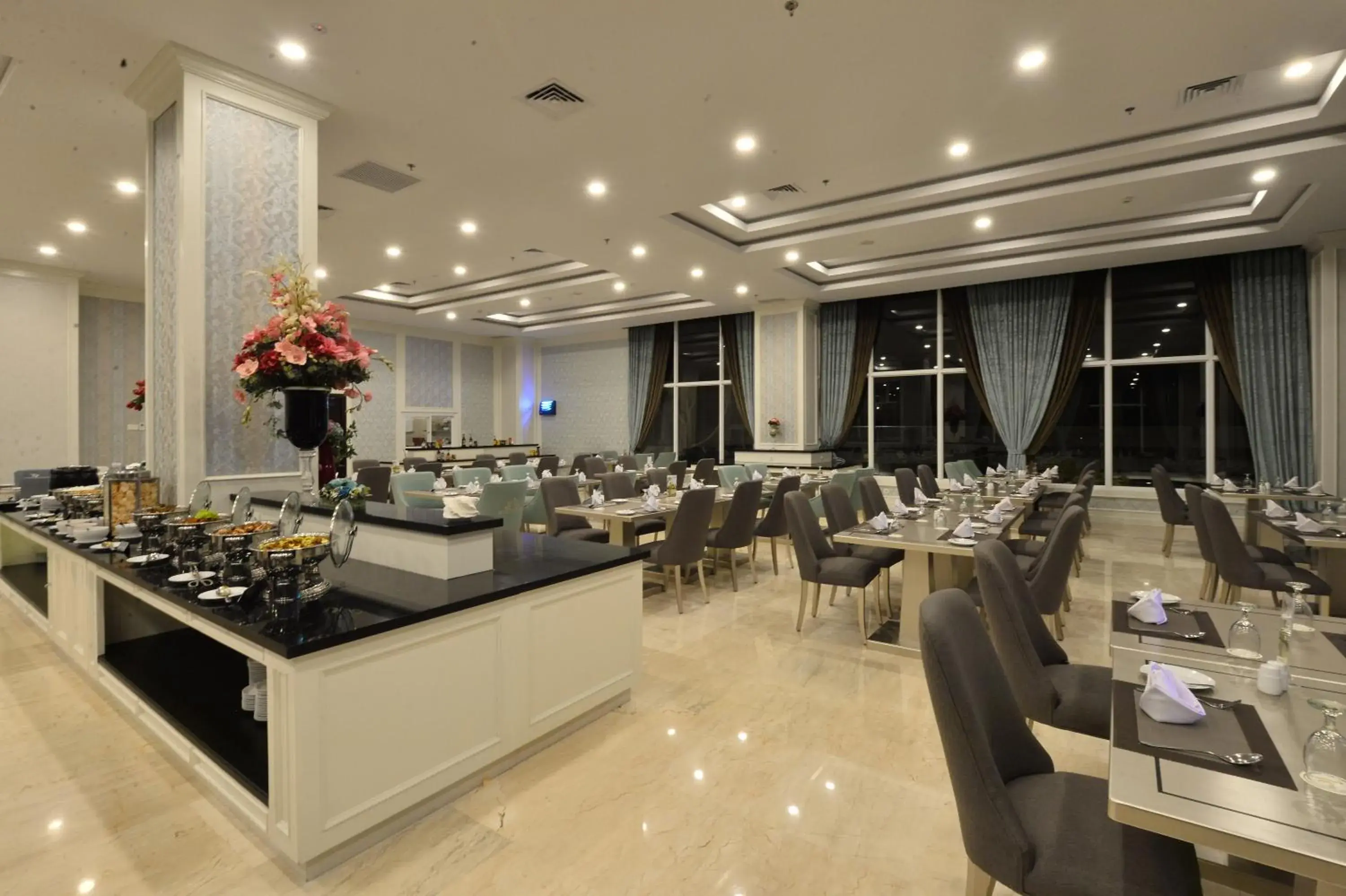 Restaurant/Places to Eat in Grand Keisha Yogyakarta