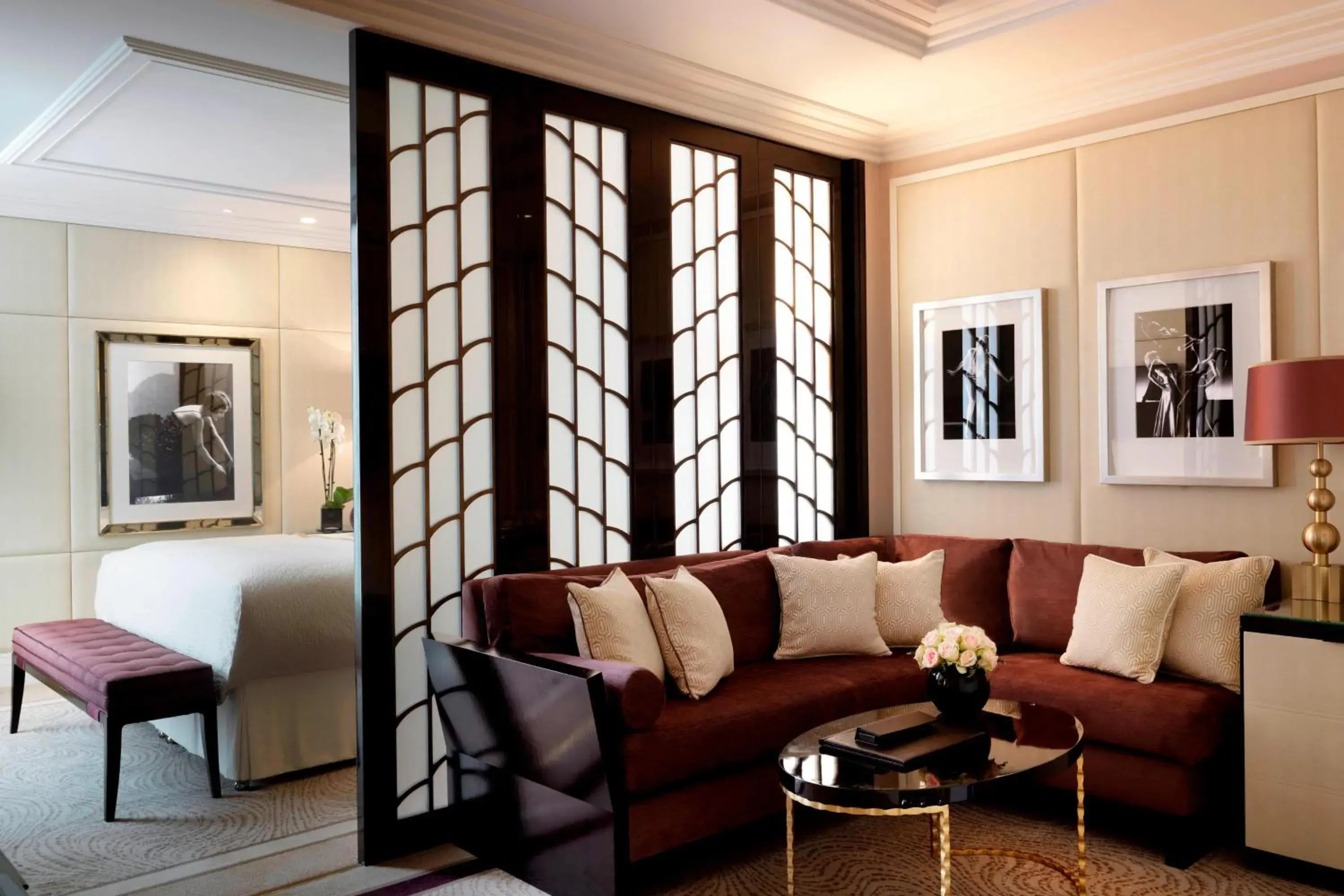 Bedroom, Seating Area in The Wellesley Knightsbridge, a Luxury Collection Hotel, London