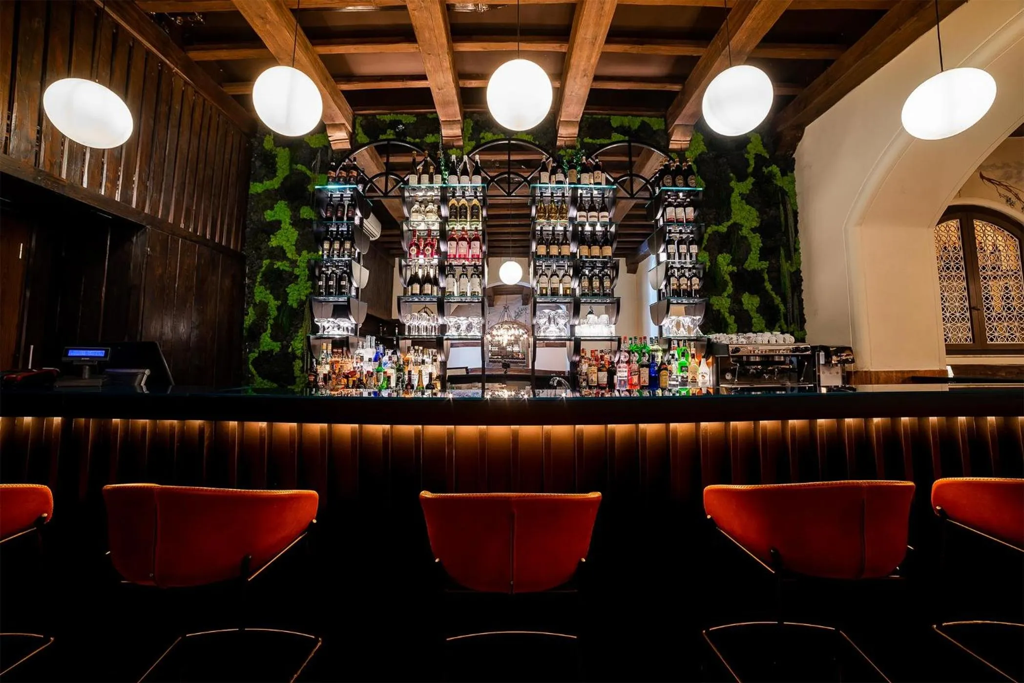 Restaurant/places to eat in In the Center Guesthouse