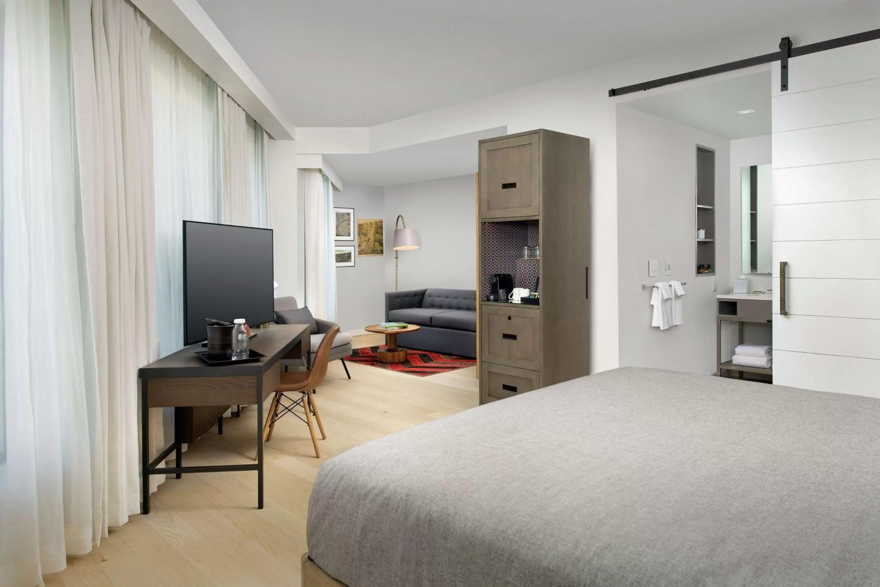 Bedroom, Bed in Canopy By Hilton Ithaca Downtown