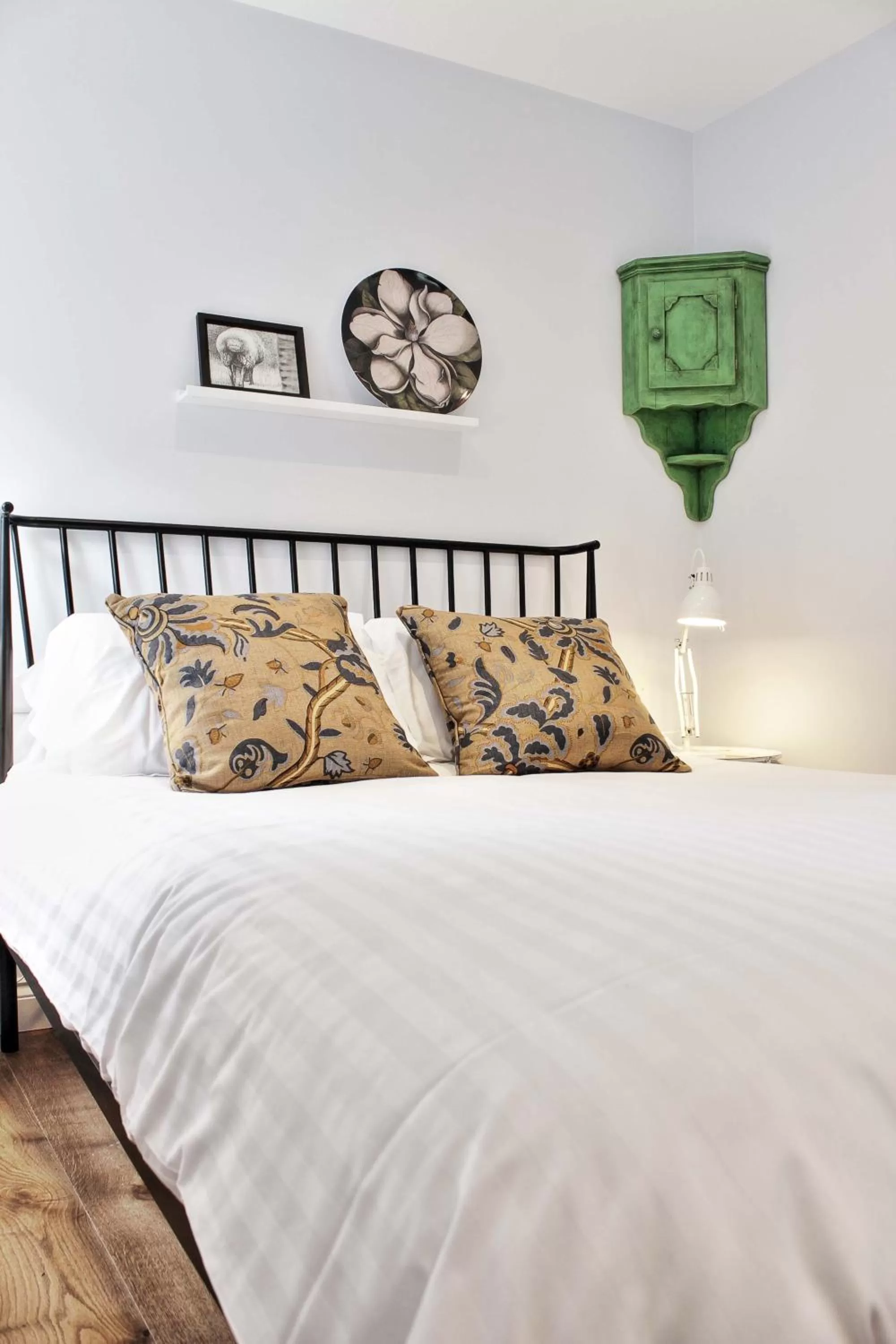 Deluxe Double Room in The Wheatsheaf Inn