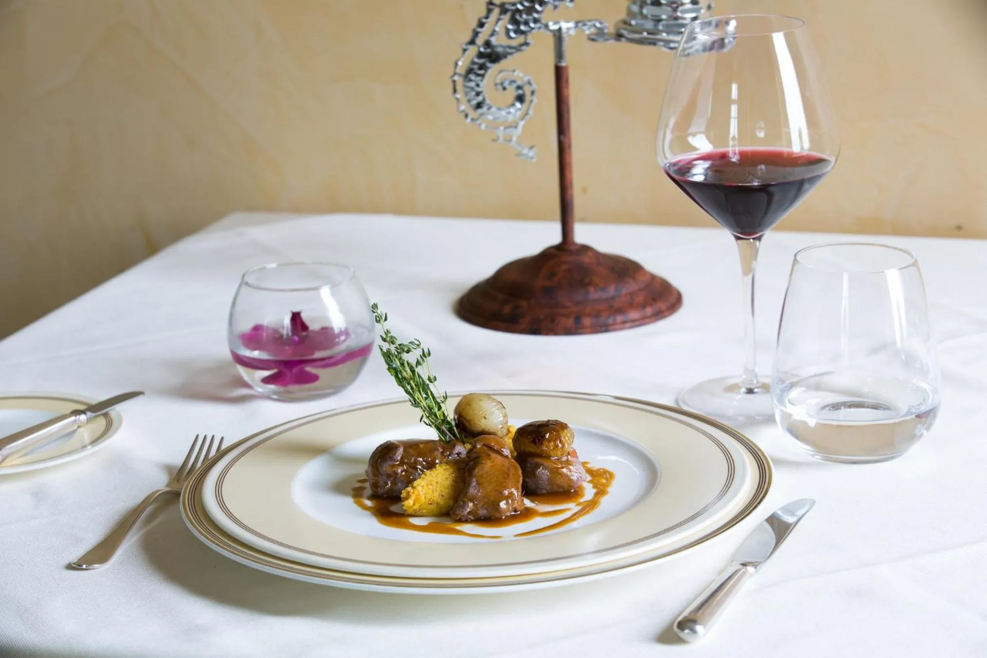 Food and drinks in Castello Dal Pozzo Resort Lago Maggiore - Preferred Hotels & Resorts