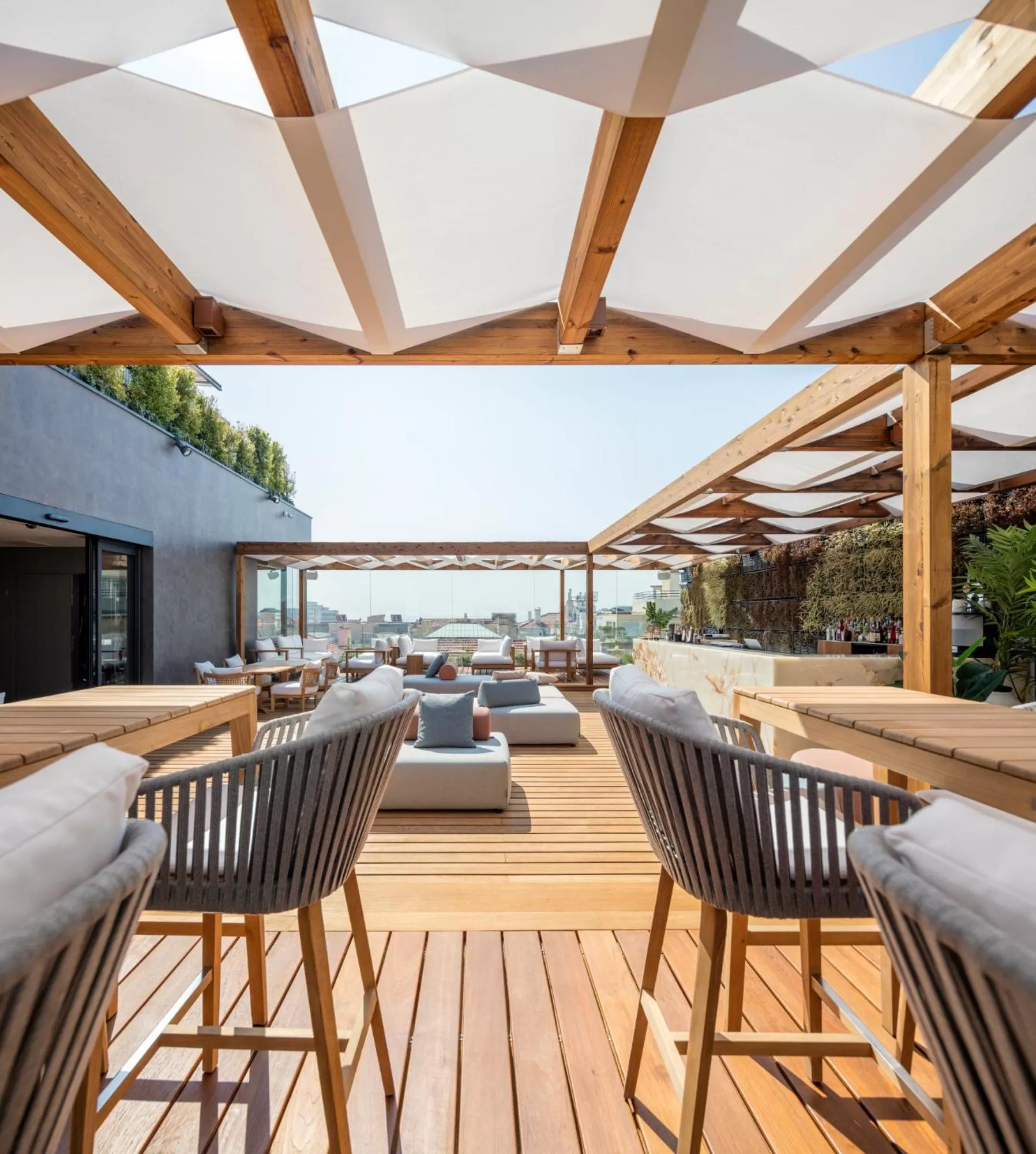 Patio in Lux Lisboa Park