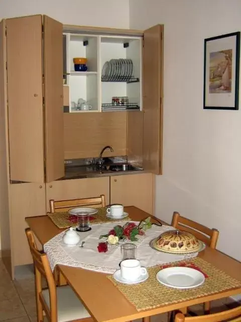 Kitchen or kitchenette, Dining Area in Residenza San Giovanni