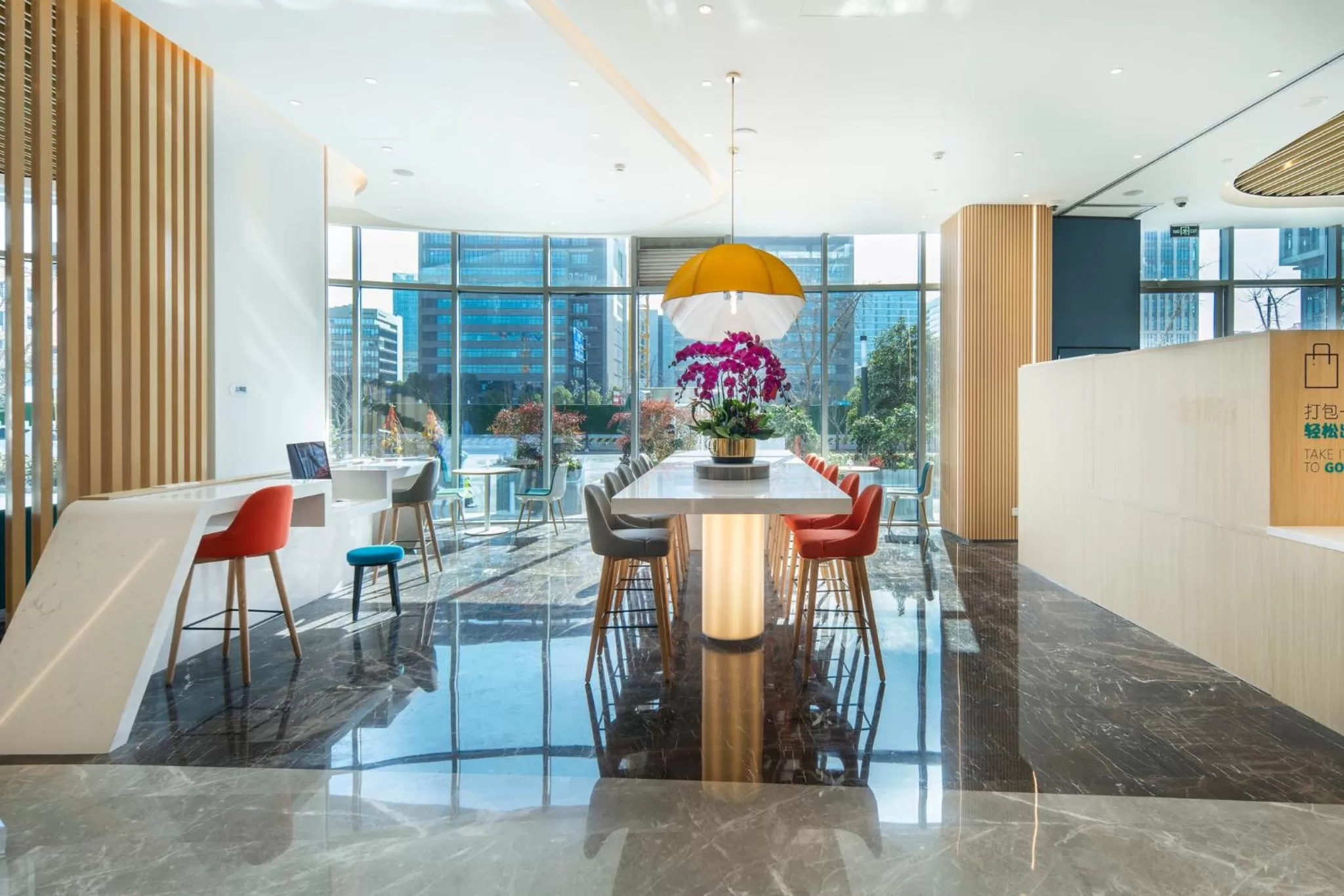 Property building in Holiday Inn Express Shanghai Pudong Zhangjiang by IHG - 20 minutes to New International Expo Center and Disneyland