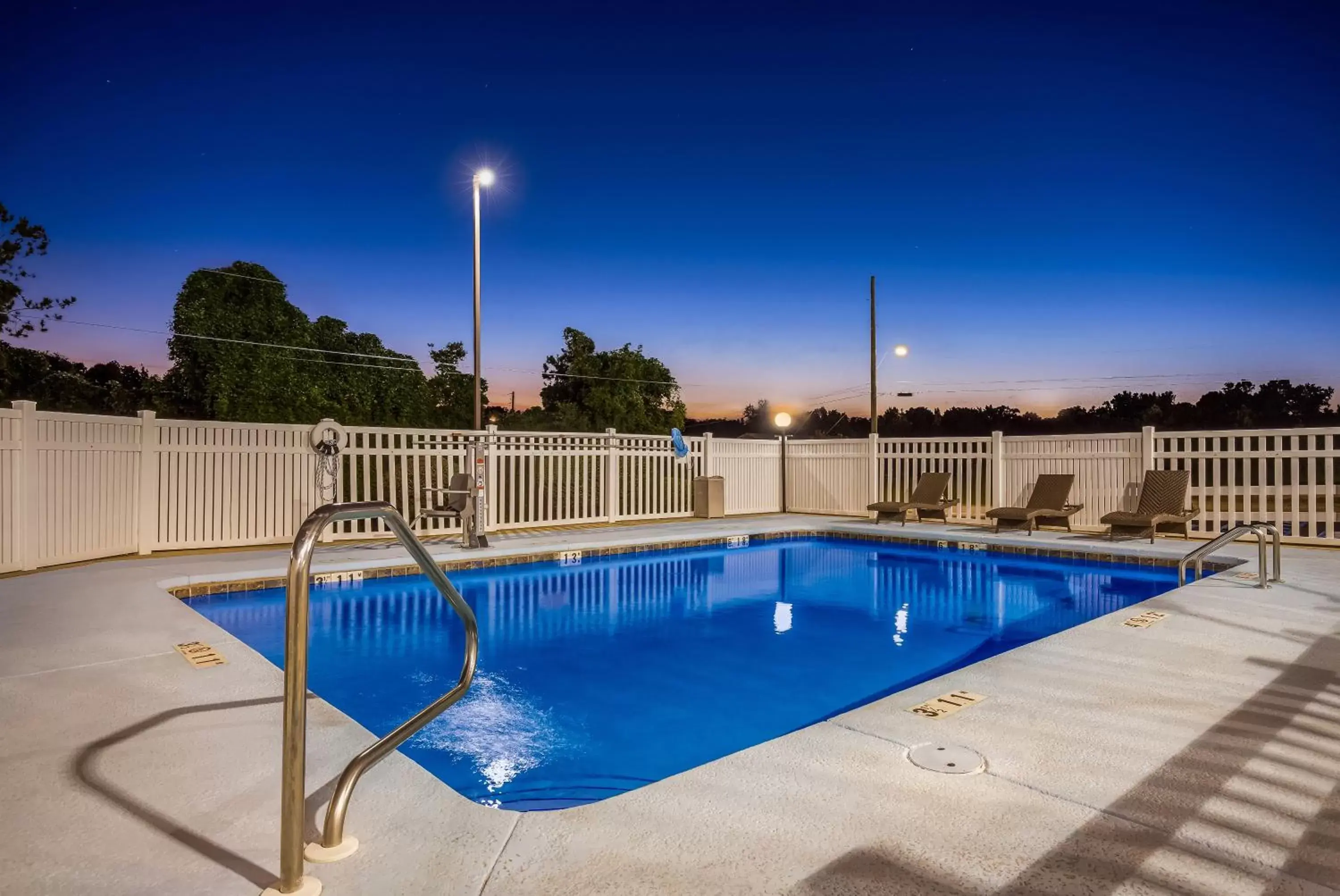 Pool view in Hometown Inn Thomasville Pool view in Hometown Inn Thomasville
