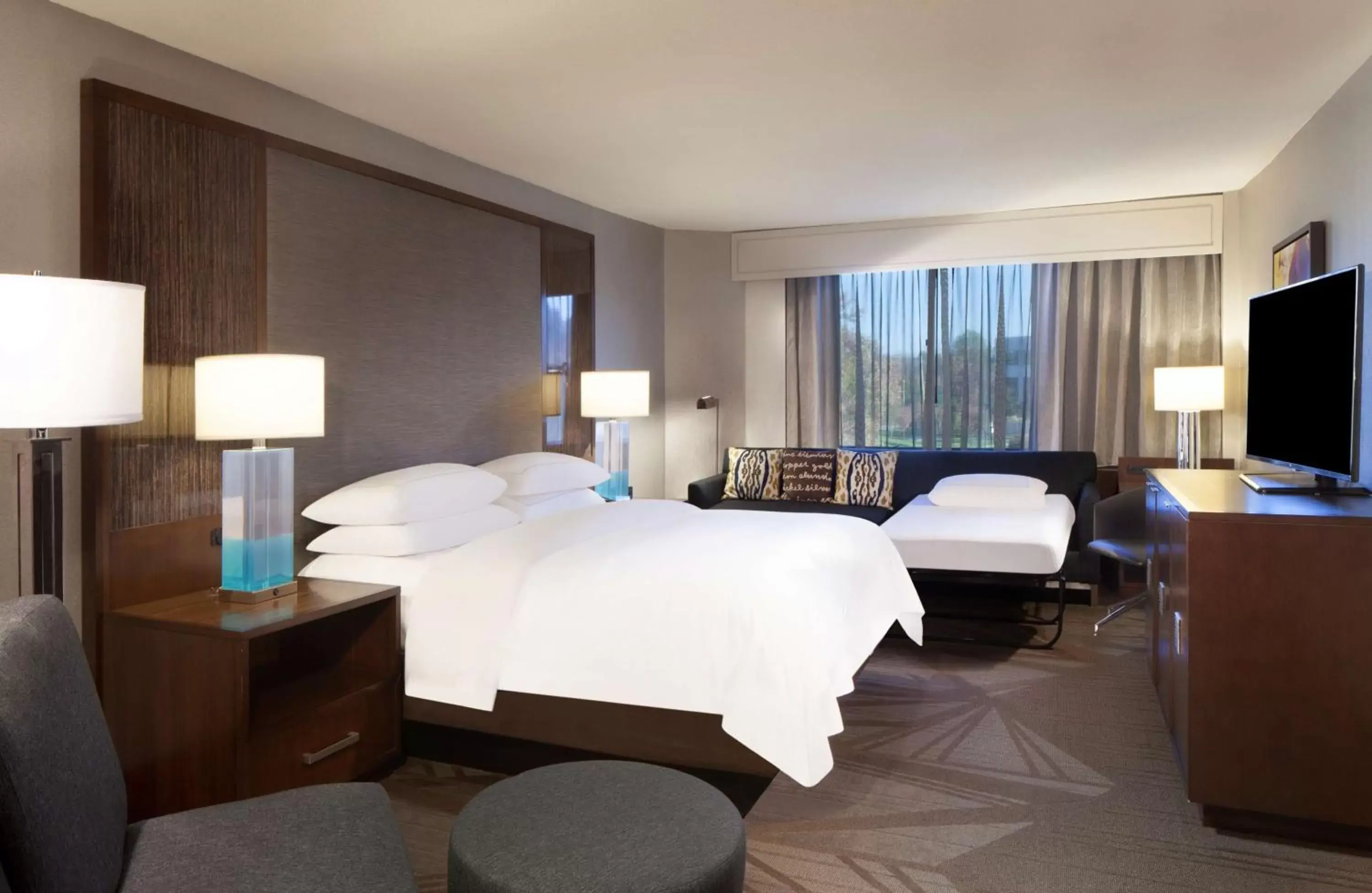 Bedroom, Bed in Hilton Parsippany