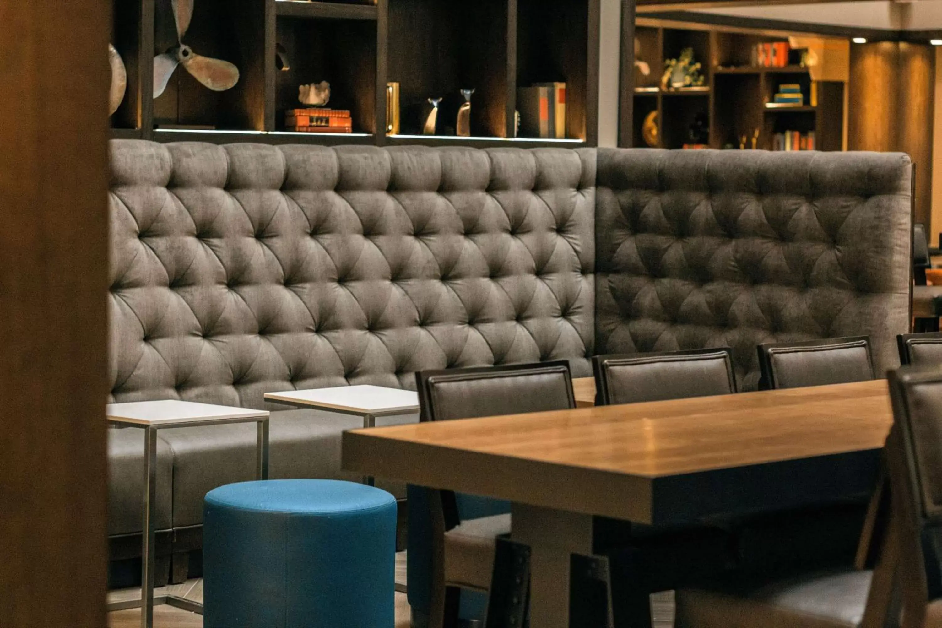 Lounge or bar in Doubletree By Hilton Lubbock - University Area Lounge or bar in Doubletree By Hilton Lubbock - University Area