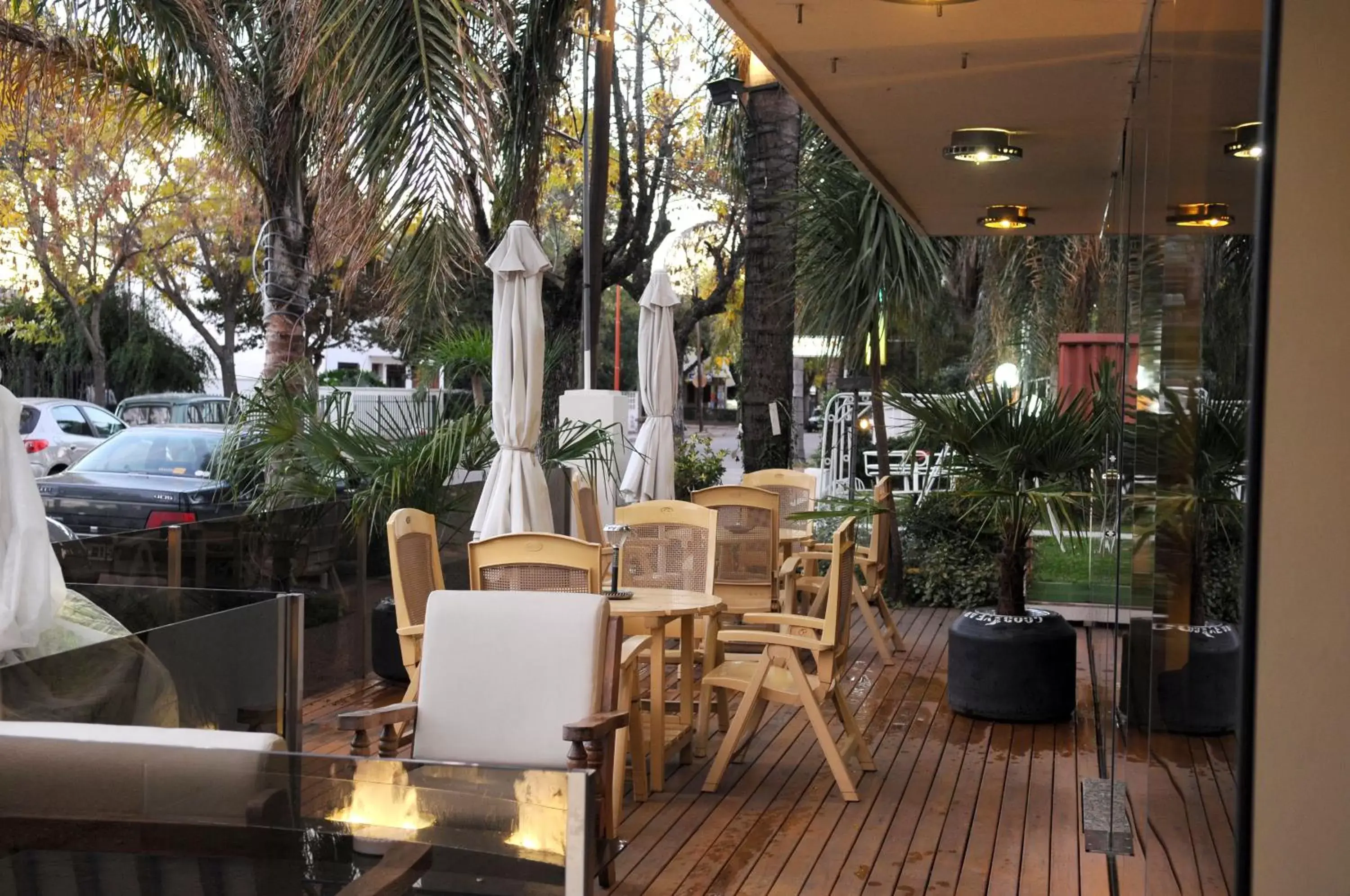 Patio, Restaurant/Places to Eat in Hotel Capvio