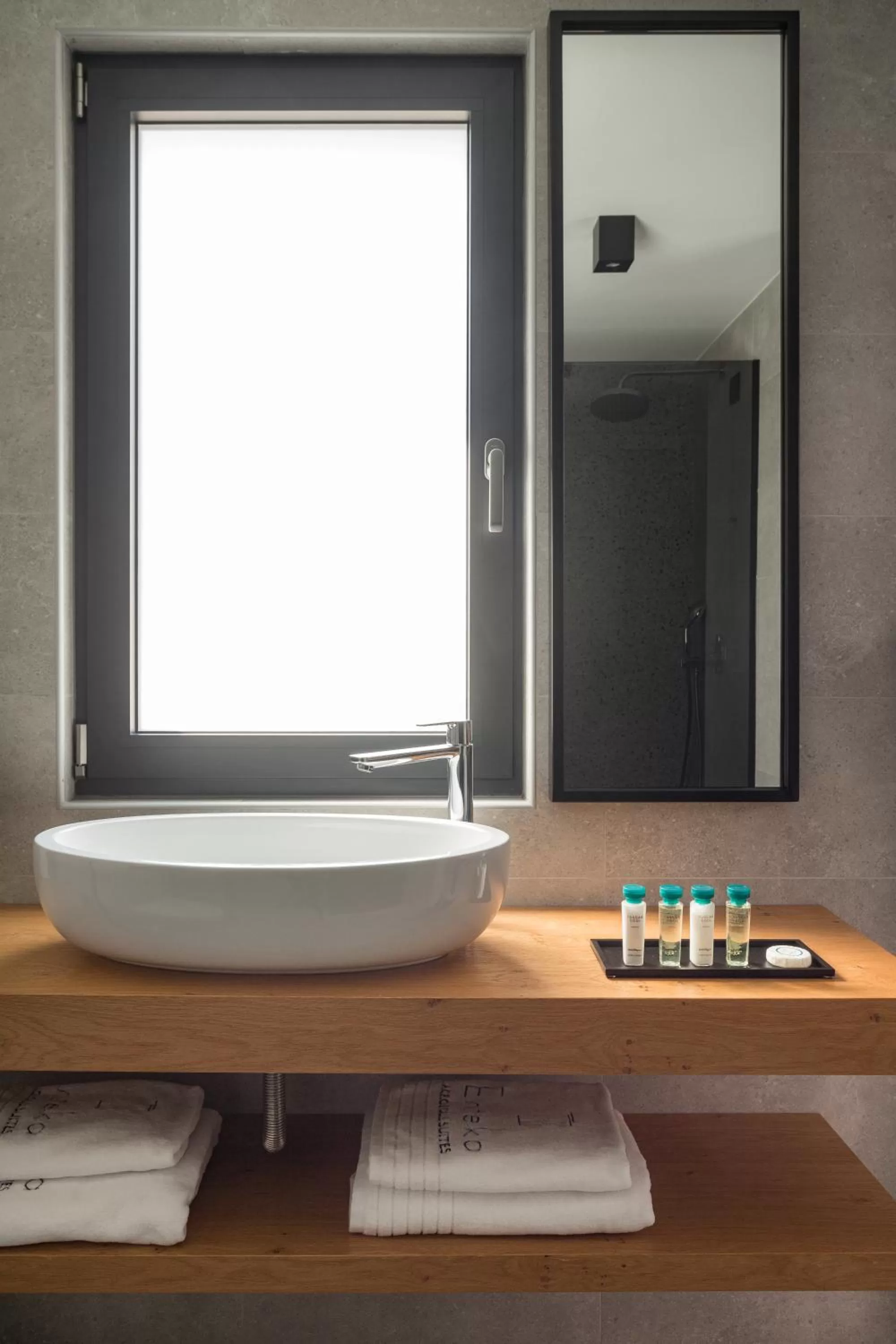 Bathroom in 11 Enteka Acropolis Suites