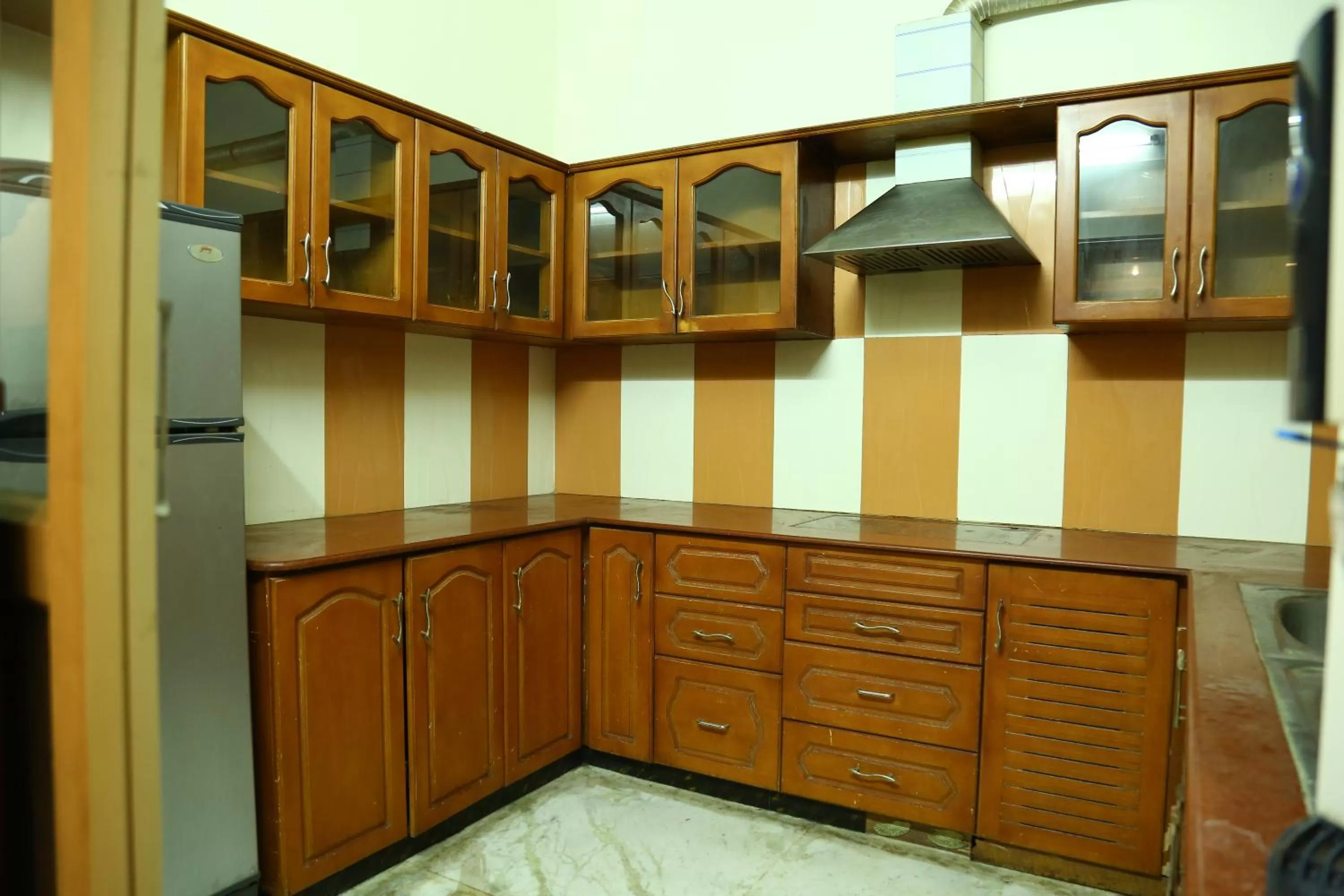 Kitchen or kitchenette in Zingle Stay Airport Hotel