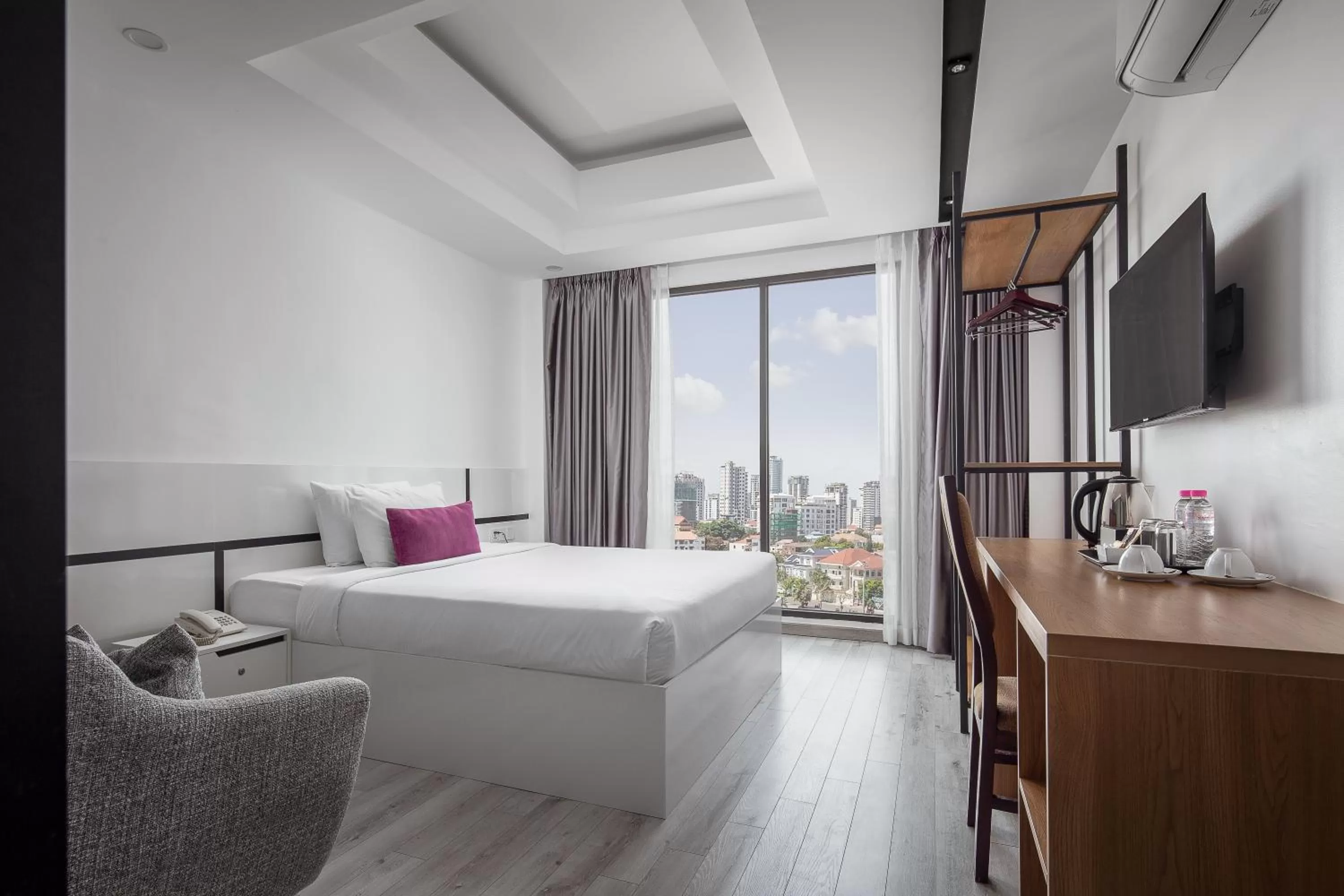 Bedroom, Bed in King Grand Boutique Hotel