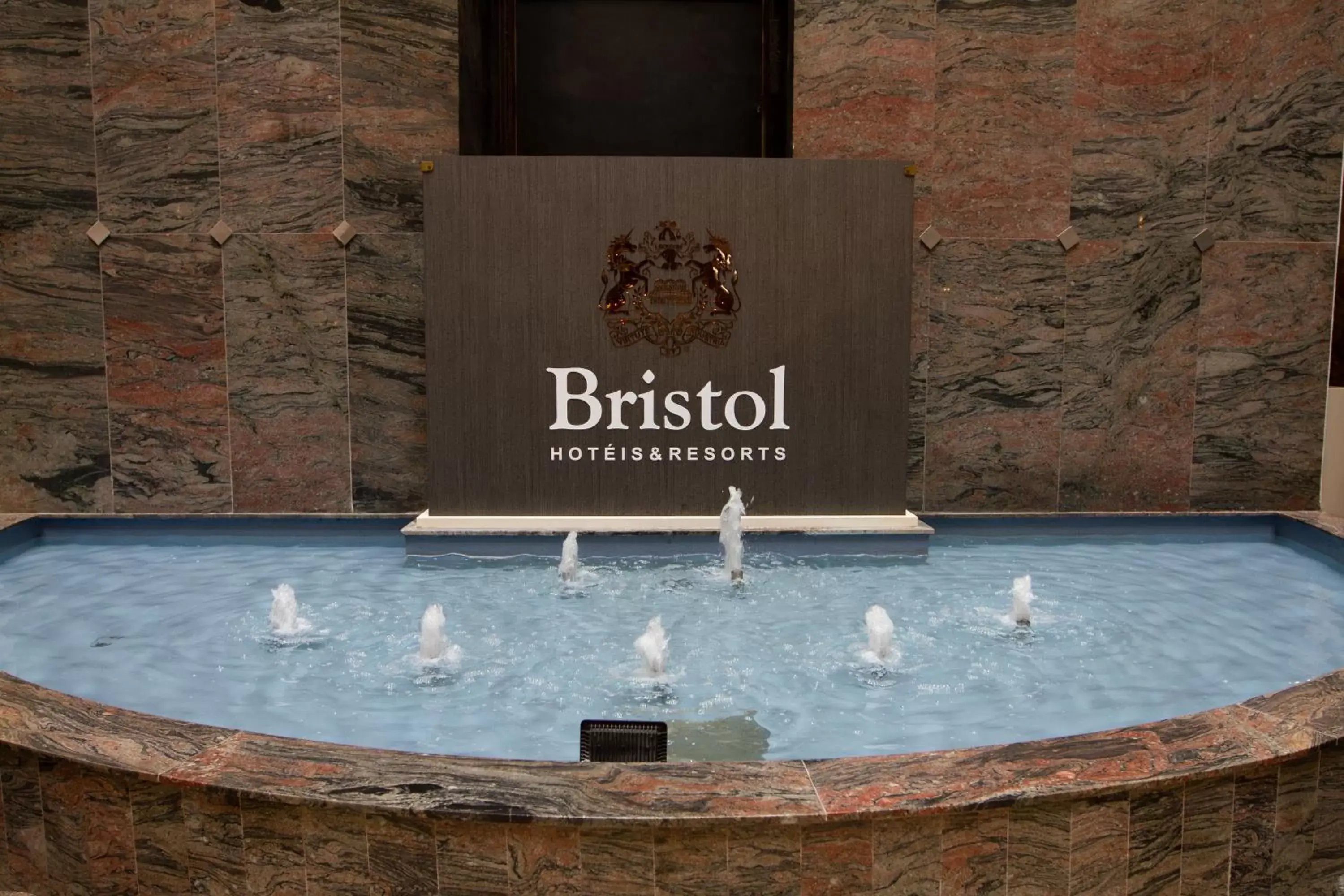 Property logo or sign, Swimming Pool in Bristol International Guarulhos