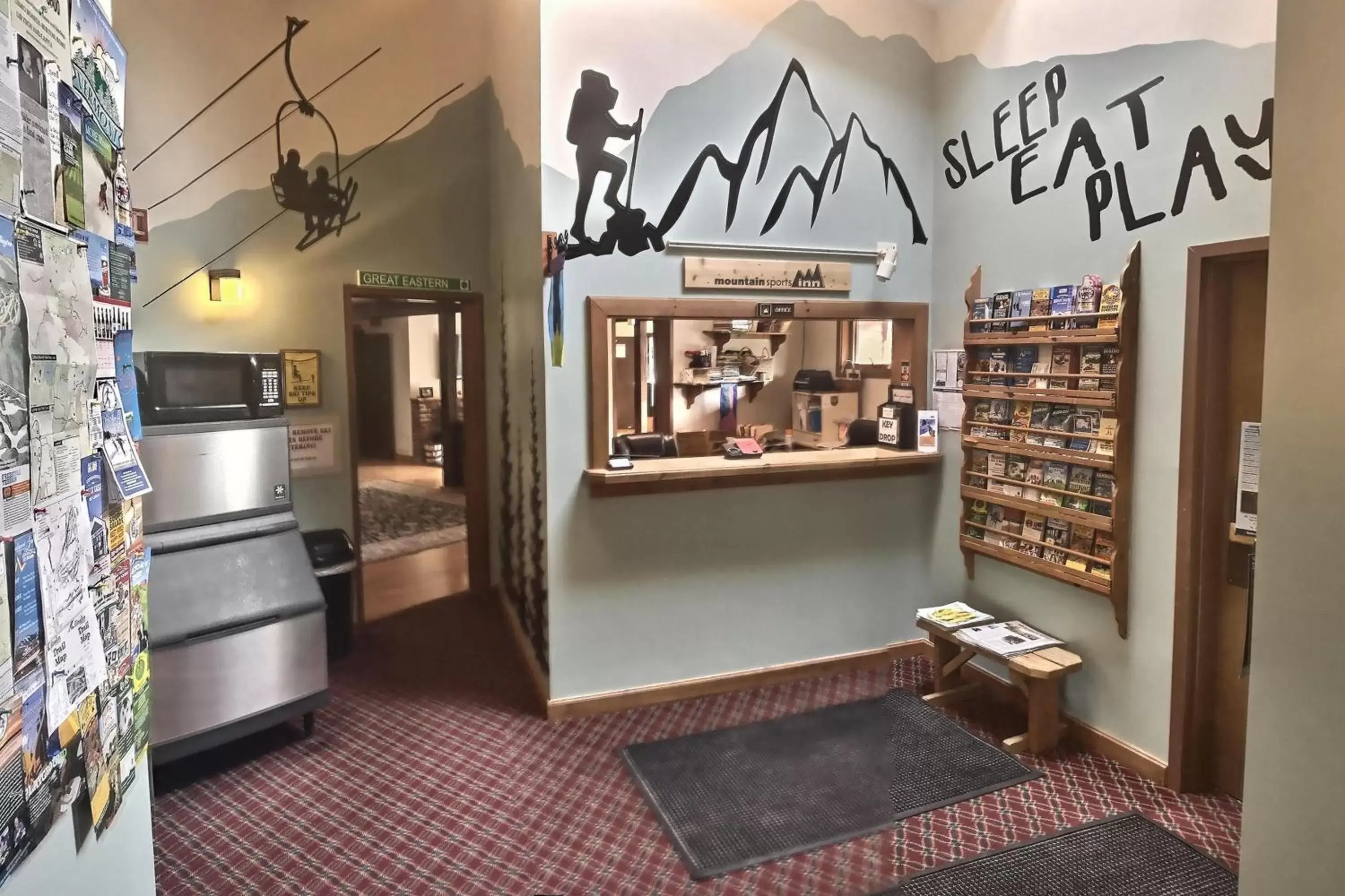 Lobby or reception in Mountain Sports Inn