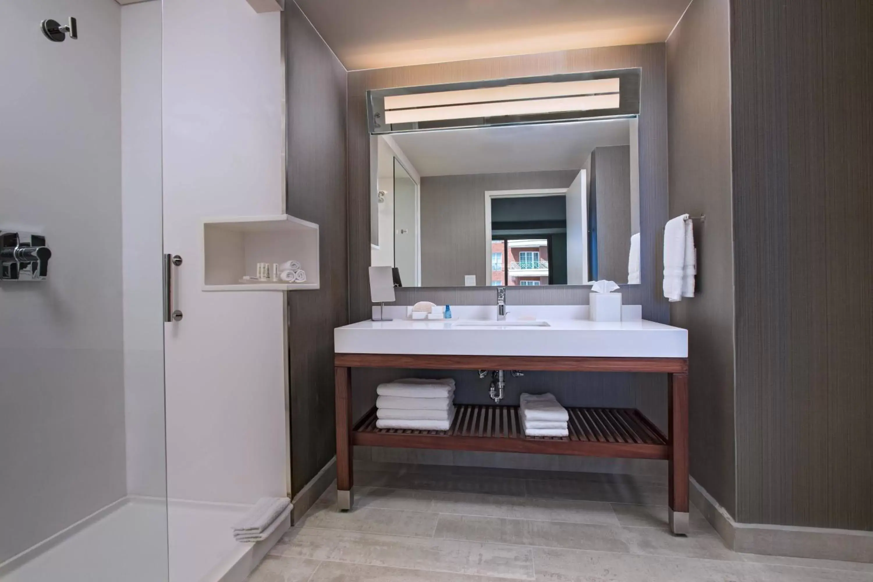 Bathroom in Courtyard by Marriott Guatemala City