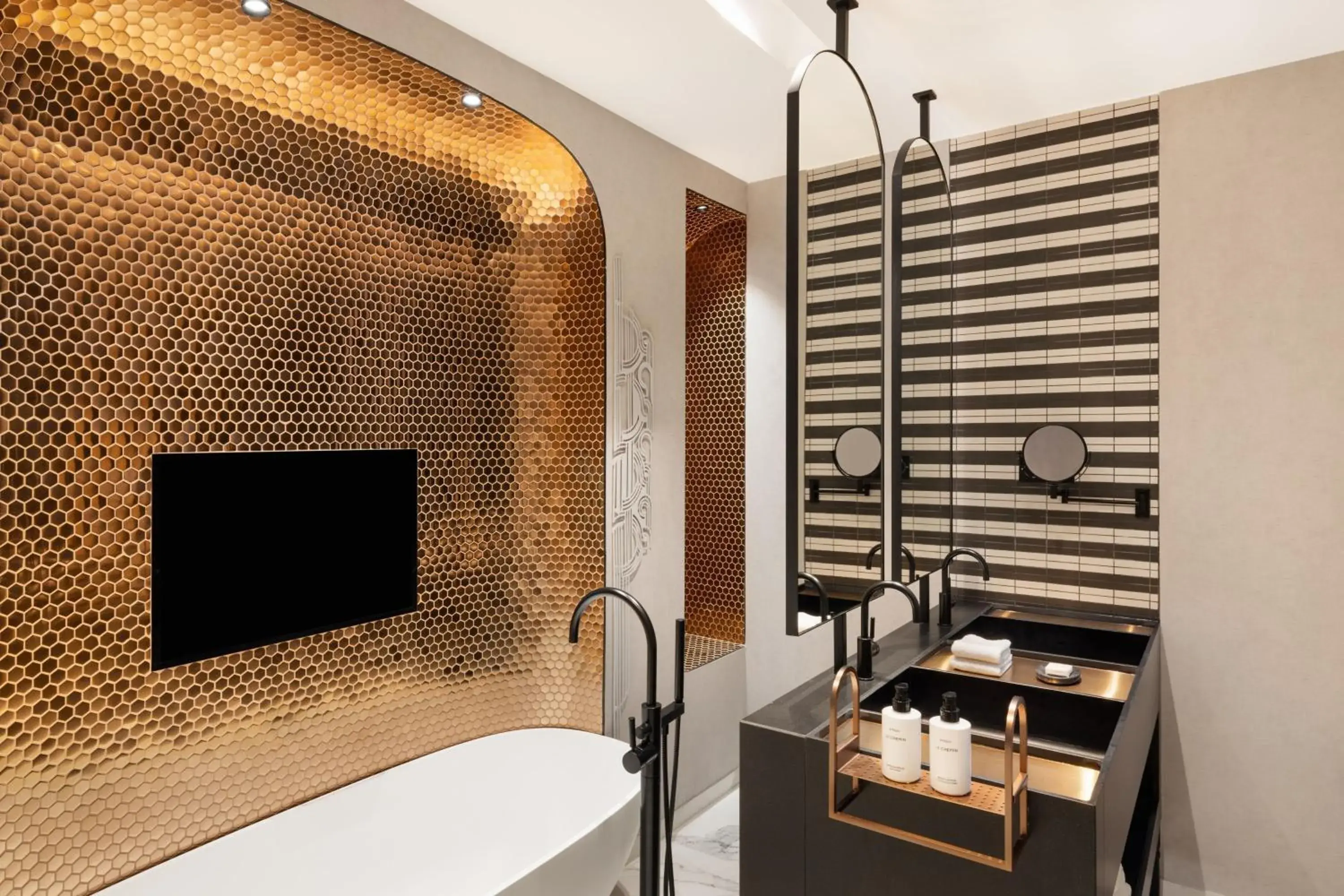 Junior King Suite with Executive Lounge Access in Paragraph Freedom Square, a Luxury Collection Hotel, Tbilisi Junior King Suite with Executive Lounge Access in Paragraph Freedom Square, a Luxury Collection Hotel, Tbilisi