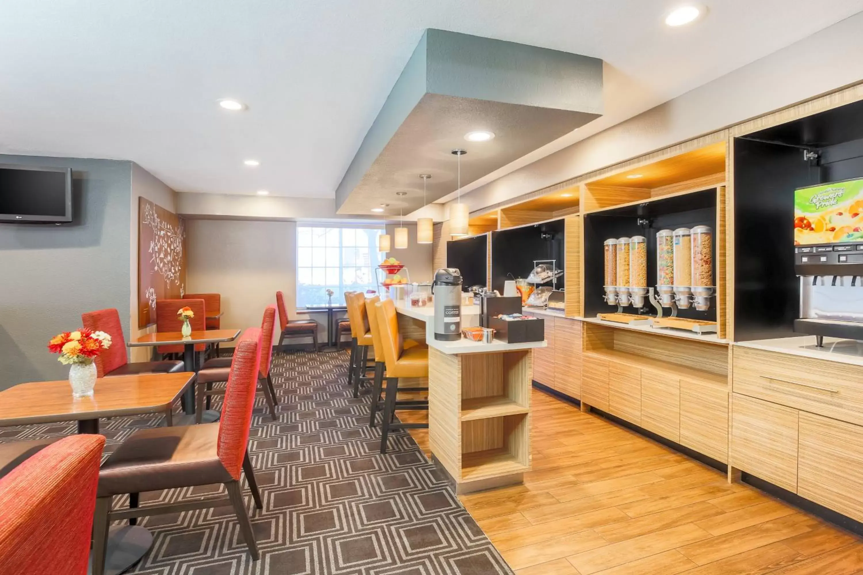 Breakfast, Restaurant/Places to Eat in TownePlace Suites Denver Tech Center