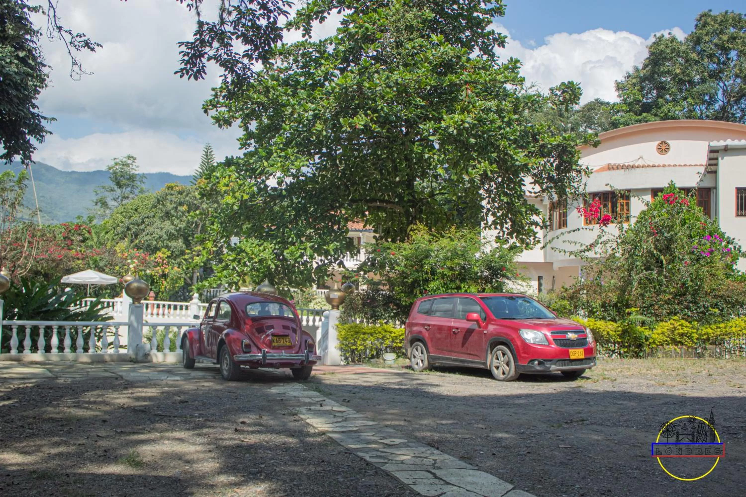 Property building in Hotel Finca Londres