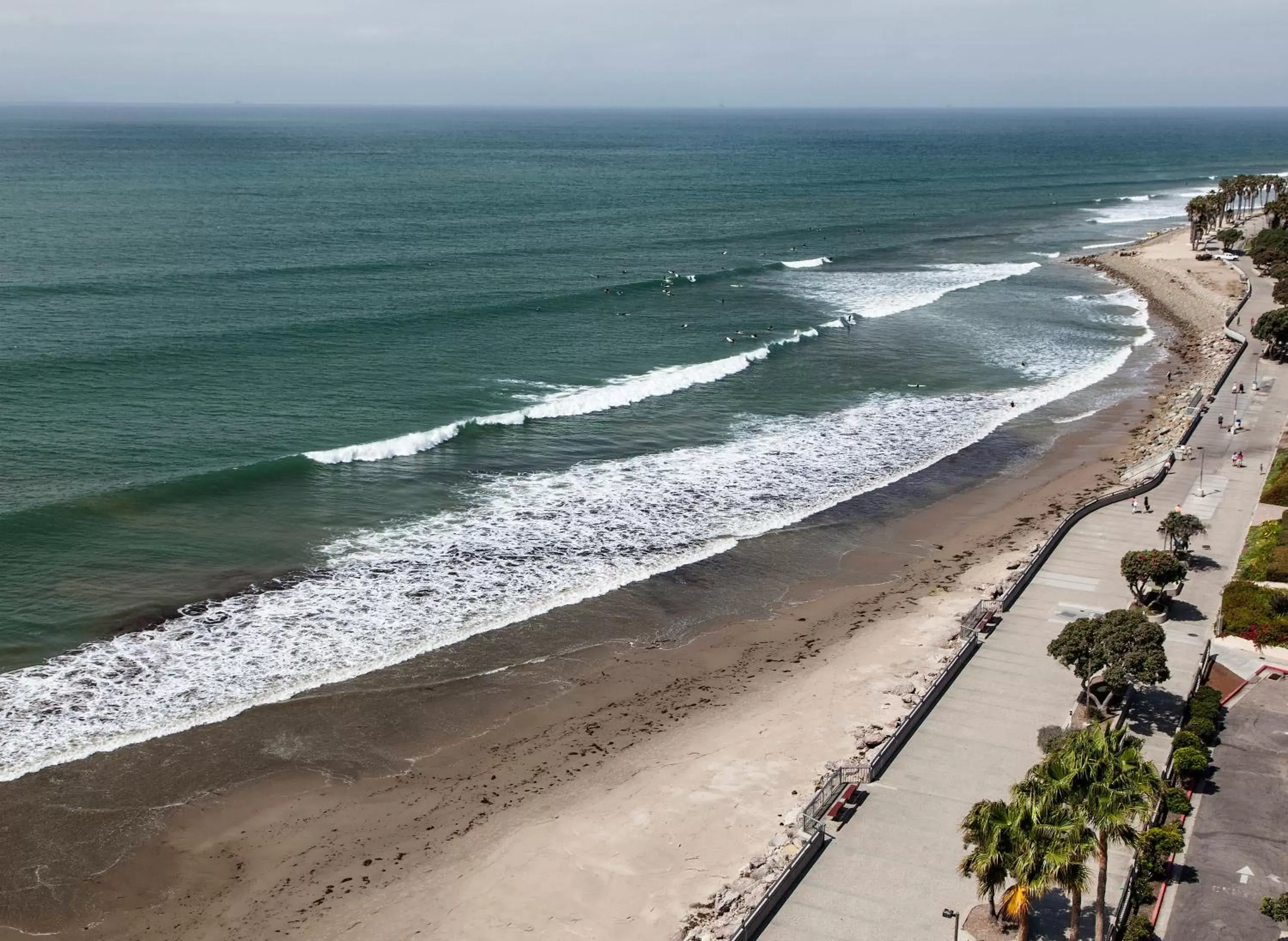 Property building, Beach in Crowne Plaza Hotel Ventura Beach, an IHG Hotel