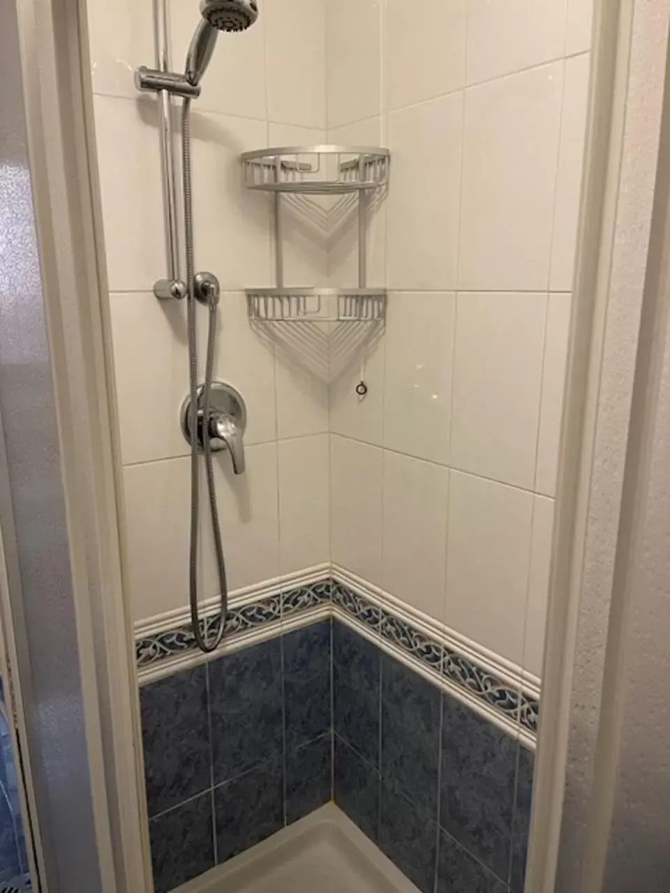 Shower, Bathroom in Pensione Guerrato