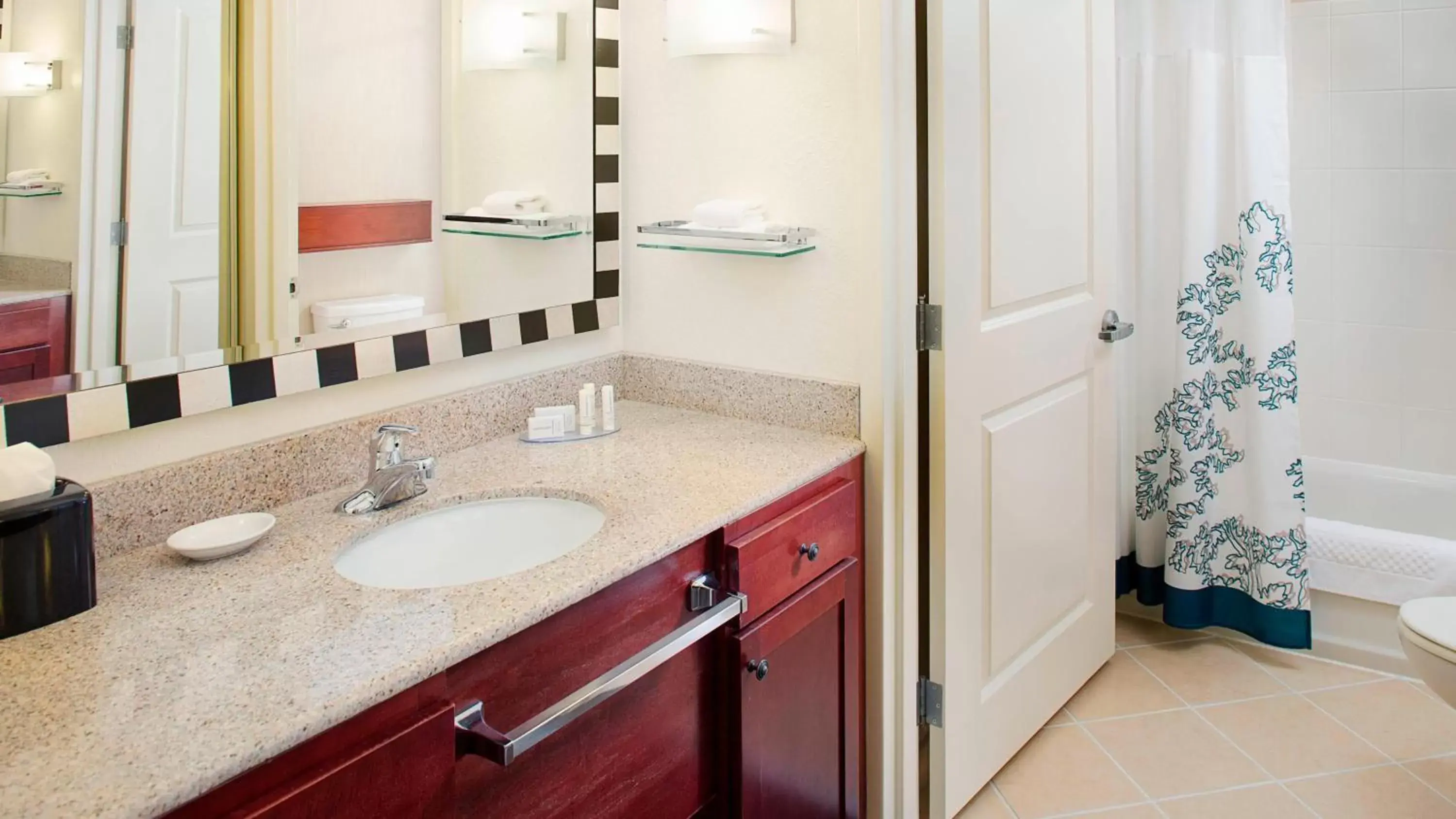 Two-Bedroom Suite in Residence Inn by Marriott Roanoke Airport