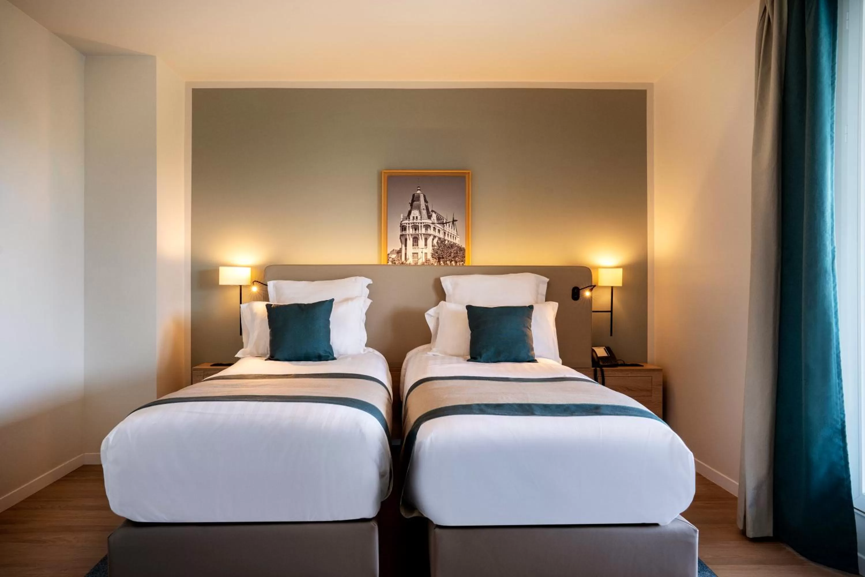 Bed in Residhome Chartres