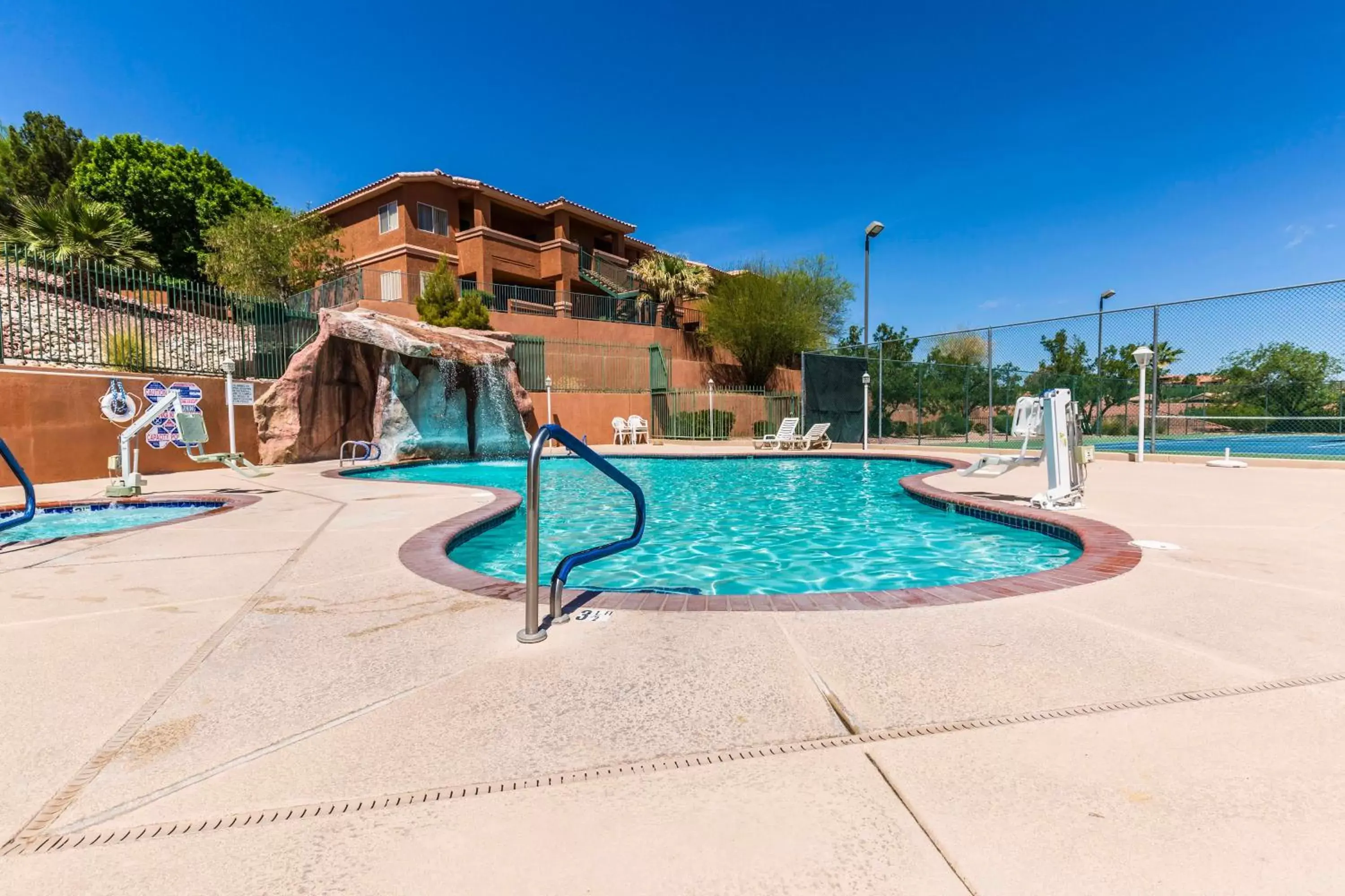 Pool view, Swimming Pool in Mojave Edge