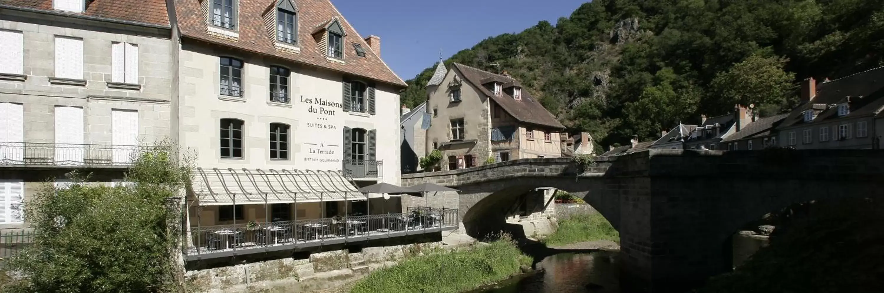 Property Building in Les Maisons du Pont