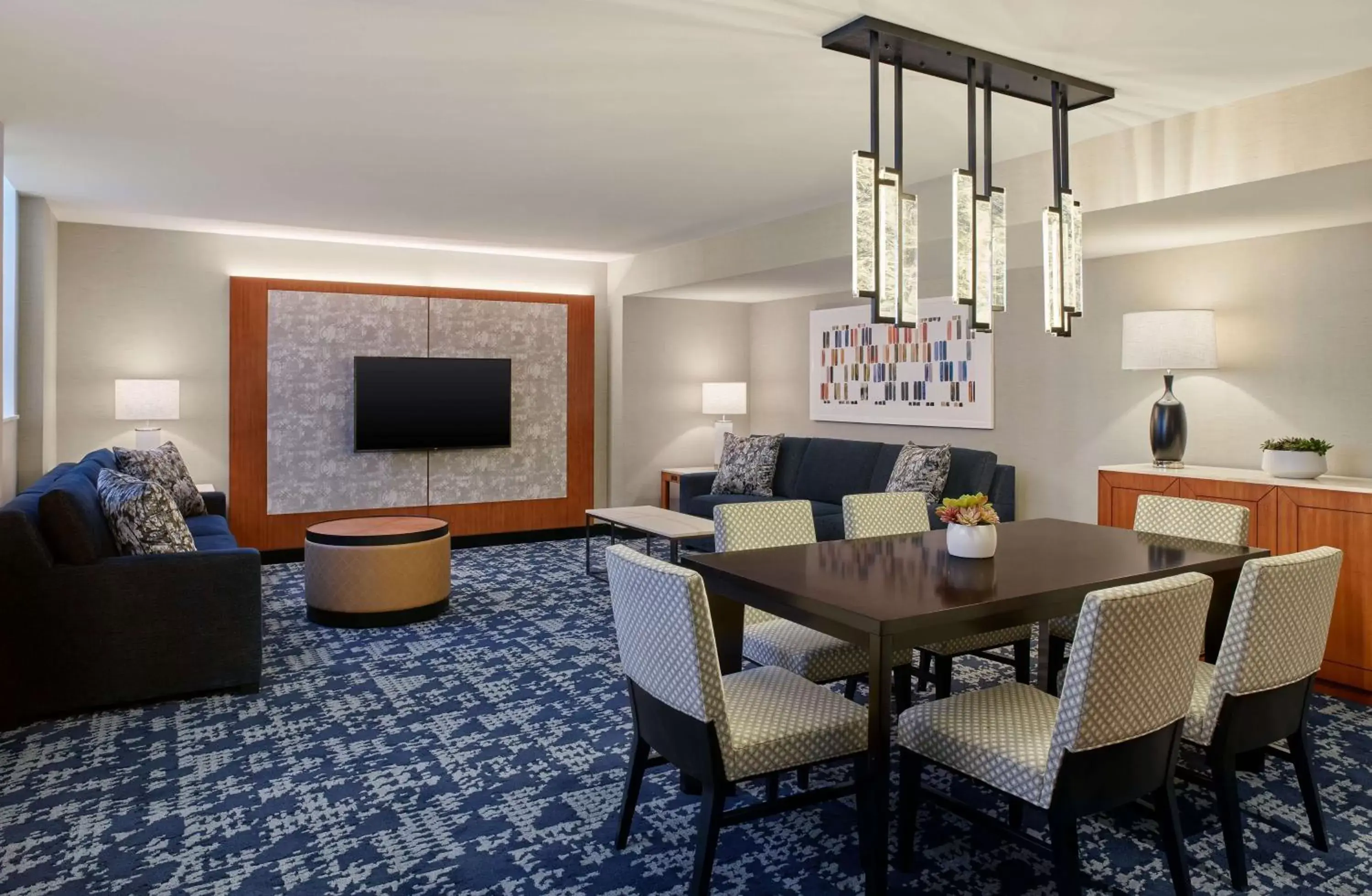 Meeting/conference room, Dining Area in Embassy Suites by Hilton Washington DC Convention Center