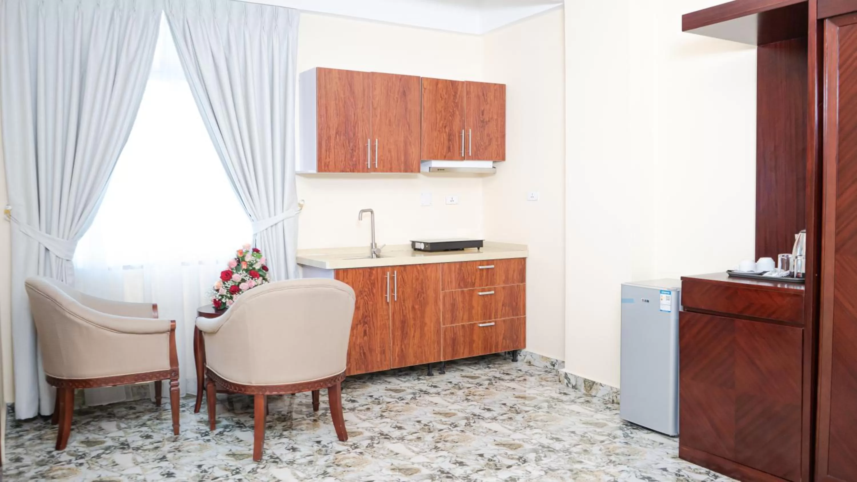 Dabi Hotel & Apartments