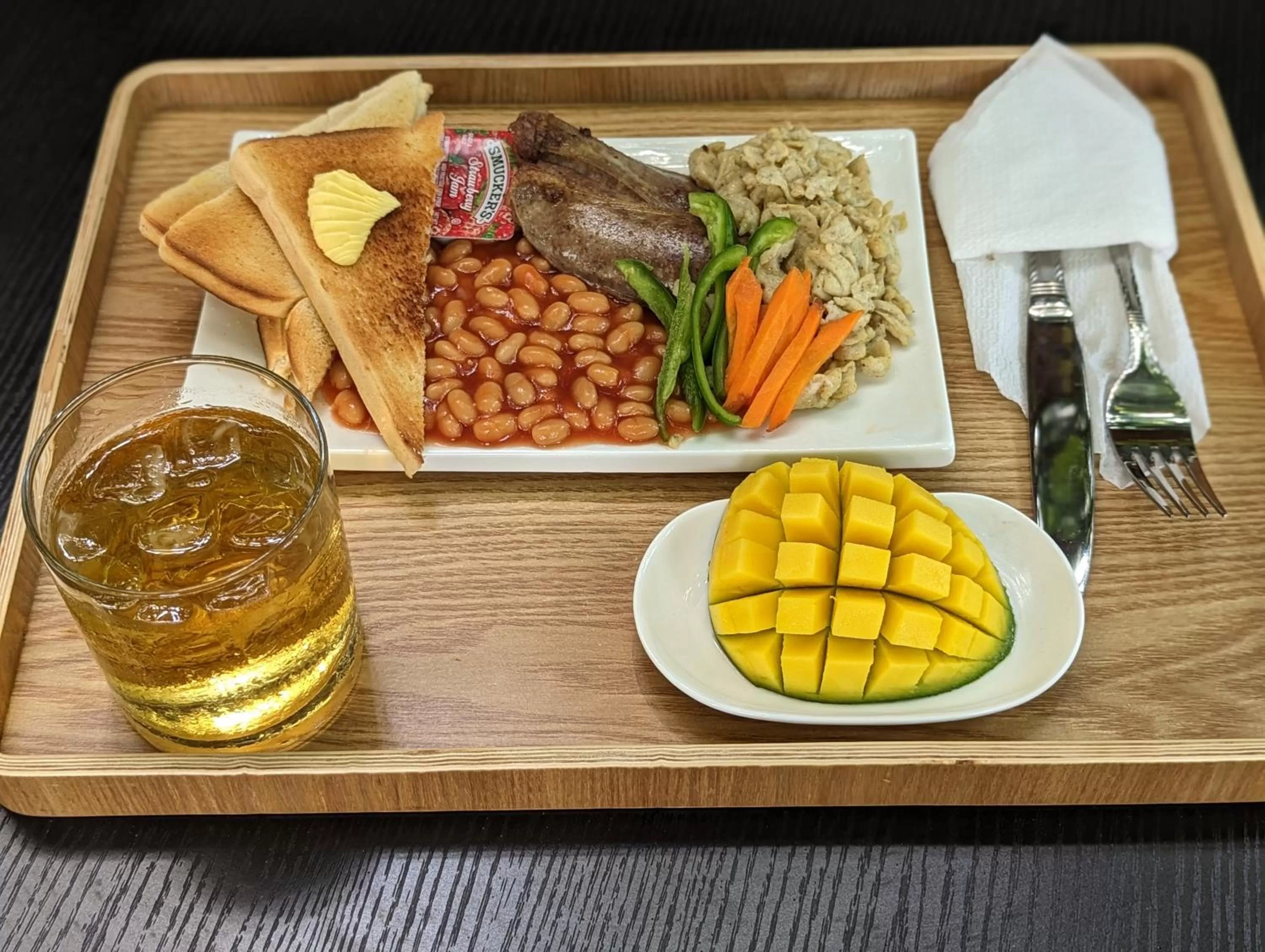 Food and drinks in KoKo Palm Inn LTD