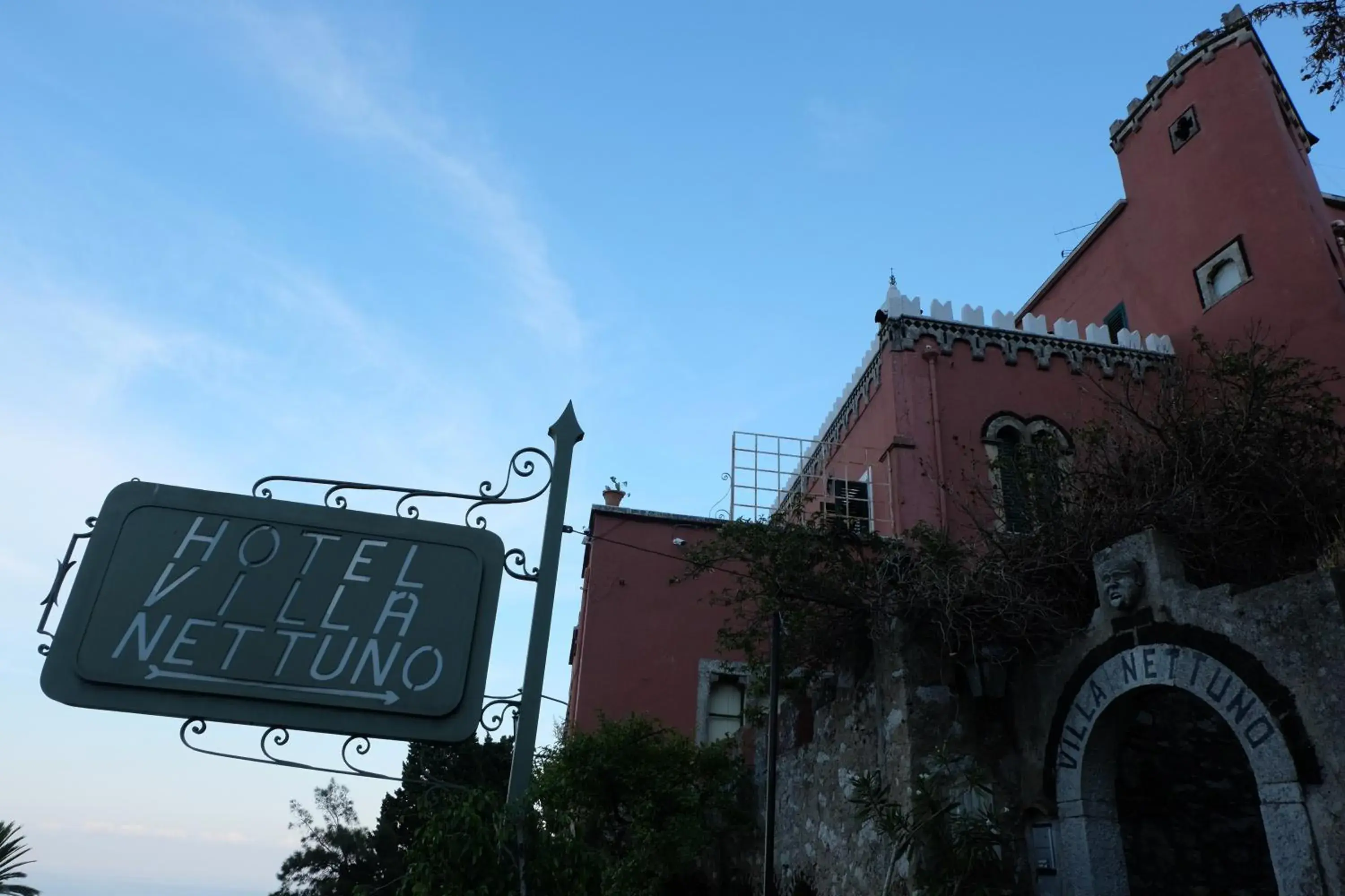 Facade/entrance in Hotel Villa Nettuno