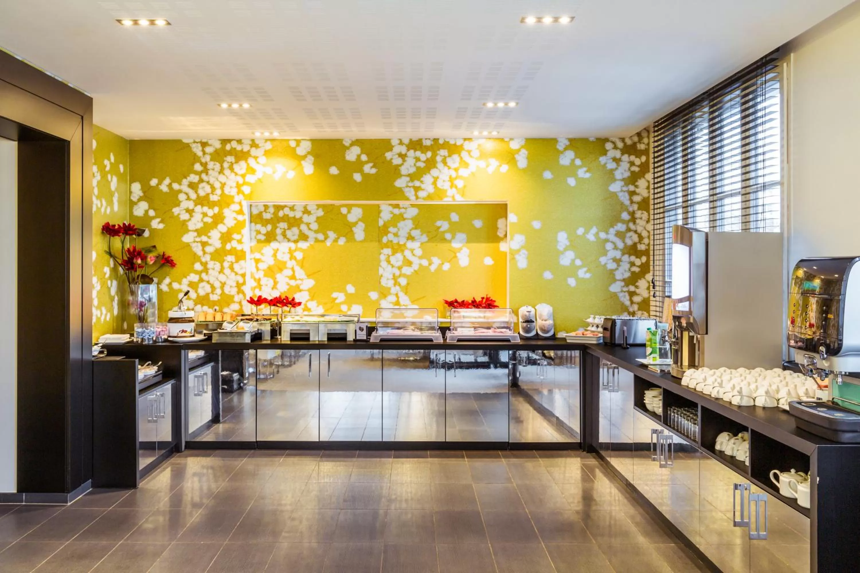 Restaurant/Places to Eat in Adagio Serris Val d Europe