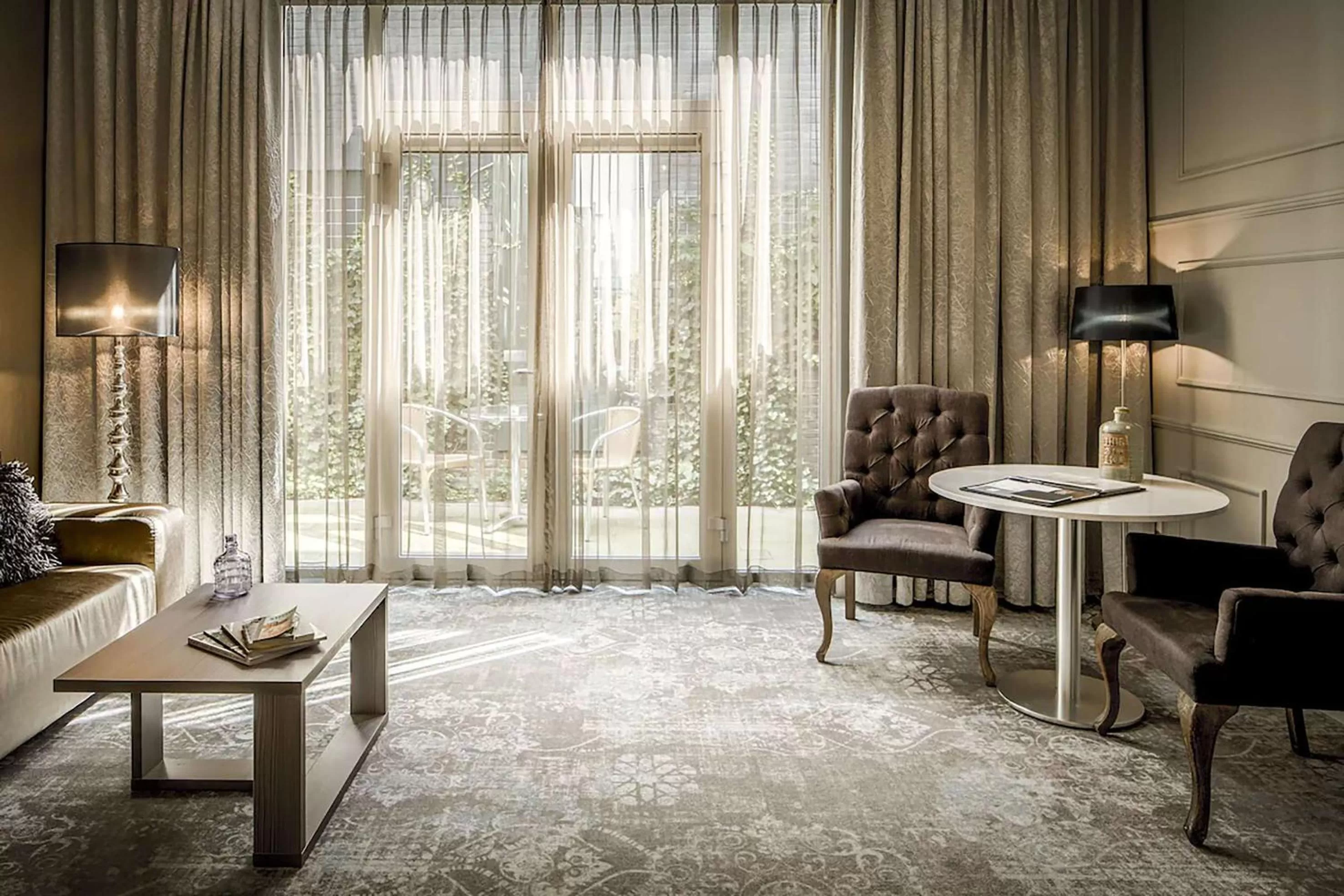 Photo of the whole room, Seating Area in Luxury Suites Amsterdam