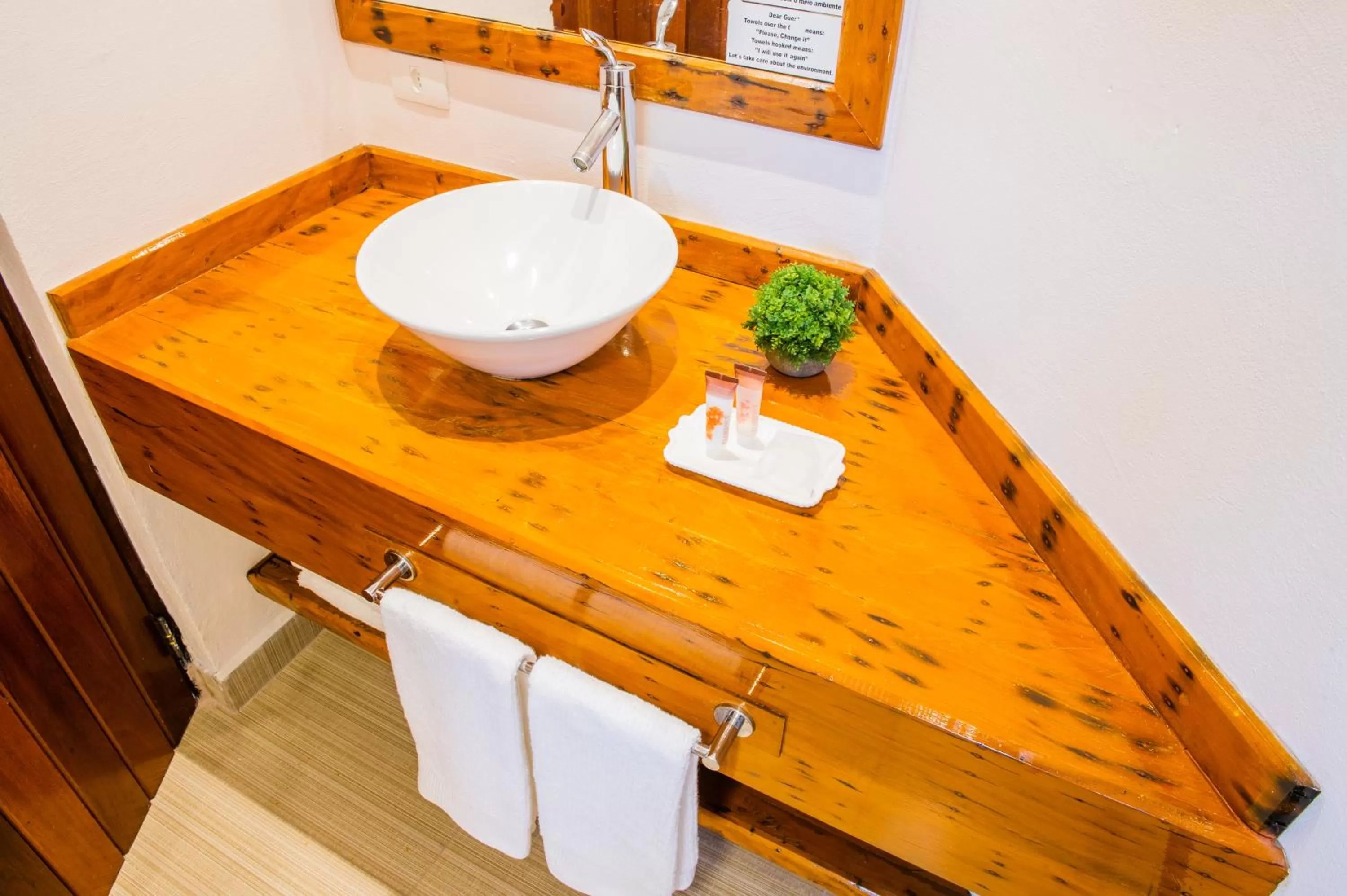 Hot Tub in Pousada das Lavandas