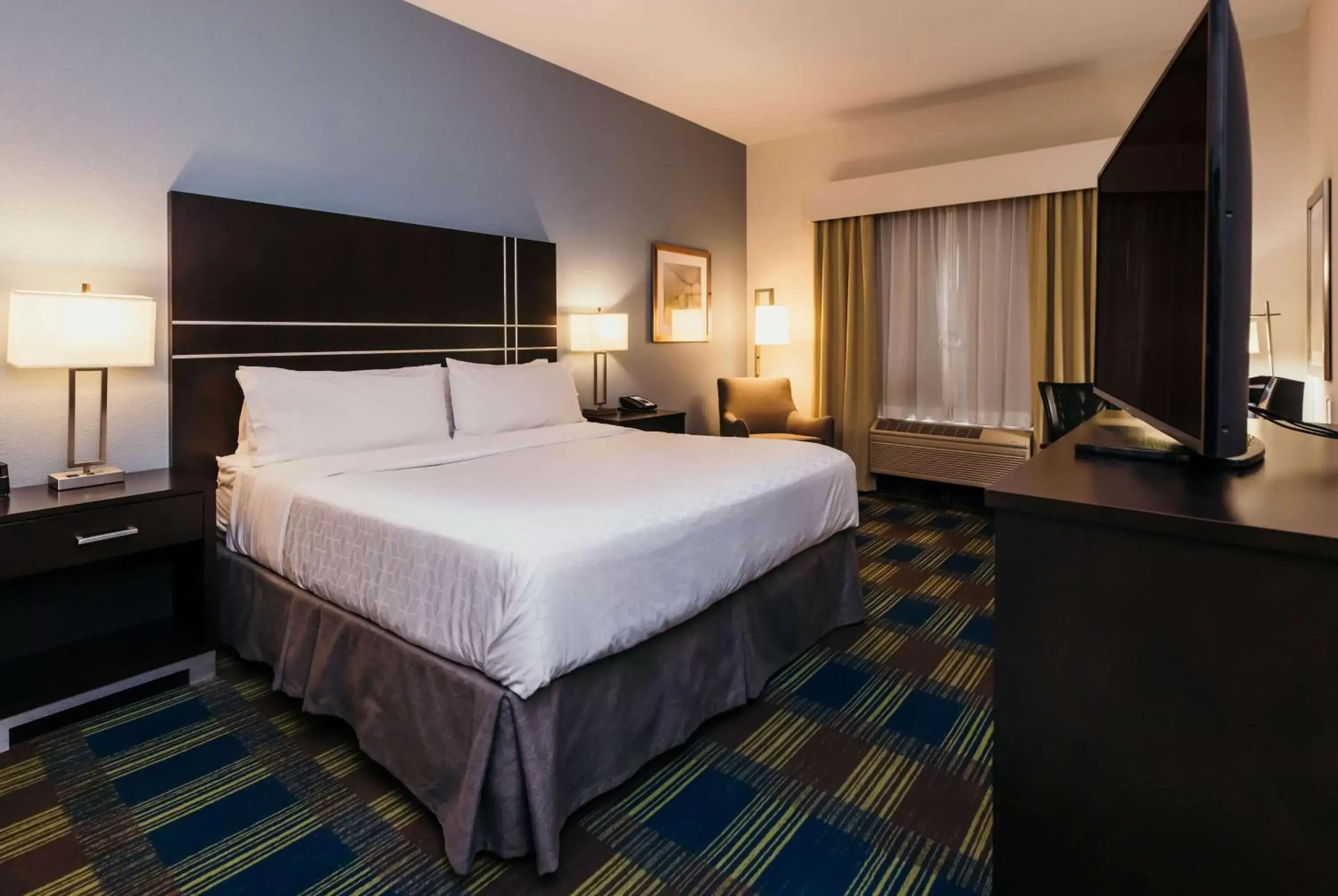 King Room - Non-Smoking in La Quinta Inn & Suites by Wyndham Ankeny IA - Des Moines IA